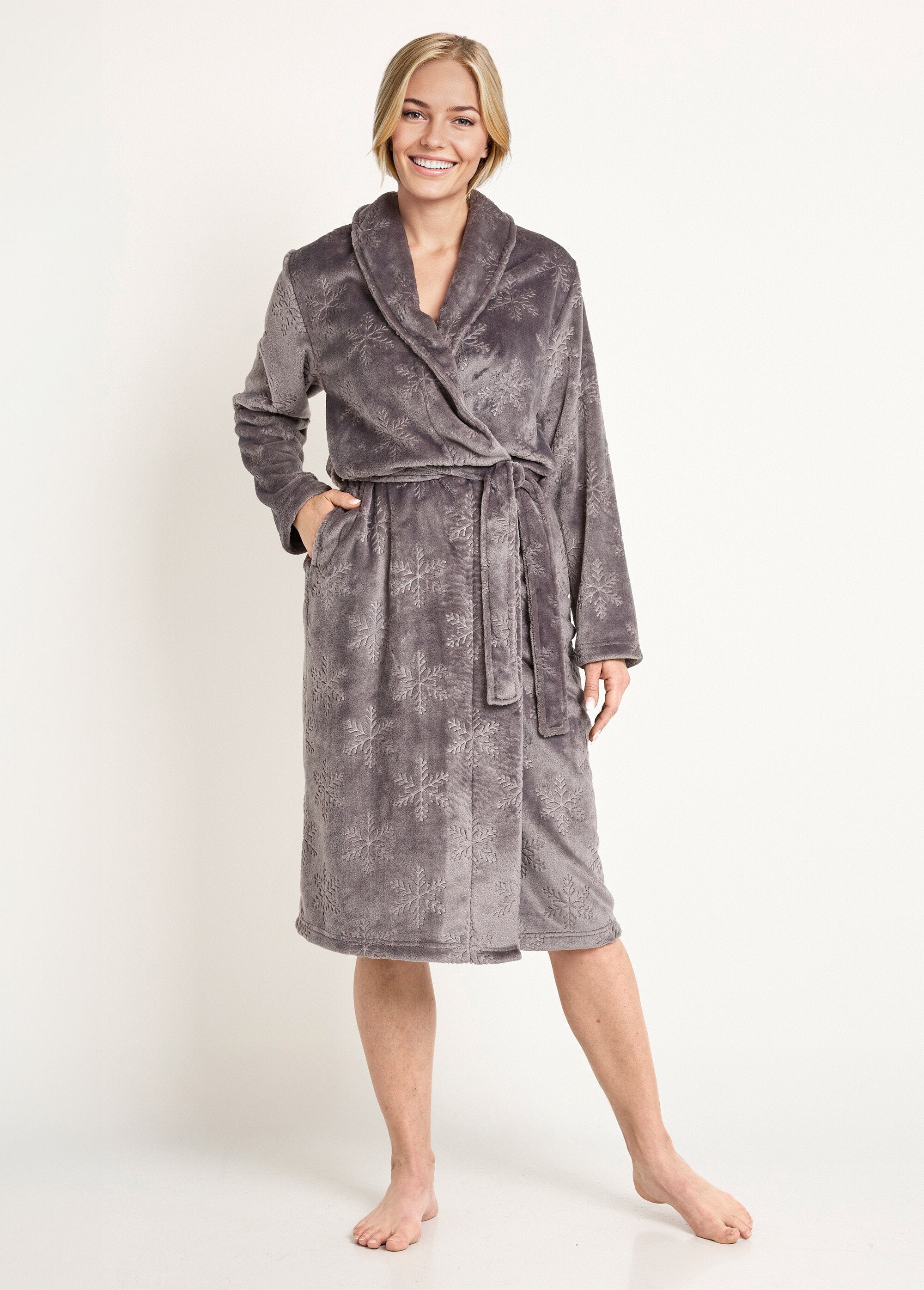 Accappatoio_in_pile_con_collo_a_scialle,_tocco_felpato,_lunghezza_120_cm_Gris_FA1_slim