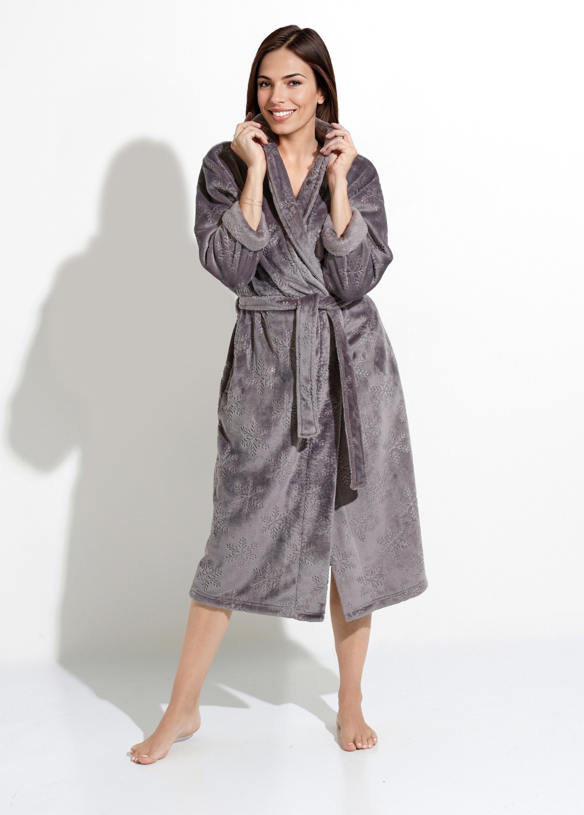 Accappatoio_in_pile_con_collo_a_scialle,_tocco_felpato,_lunghezza_120_cm_Gris_SF1_slim