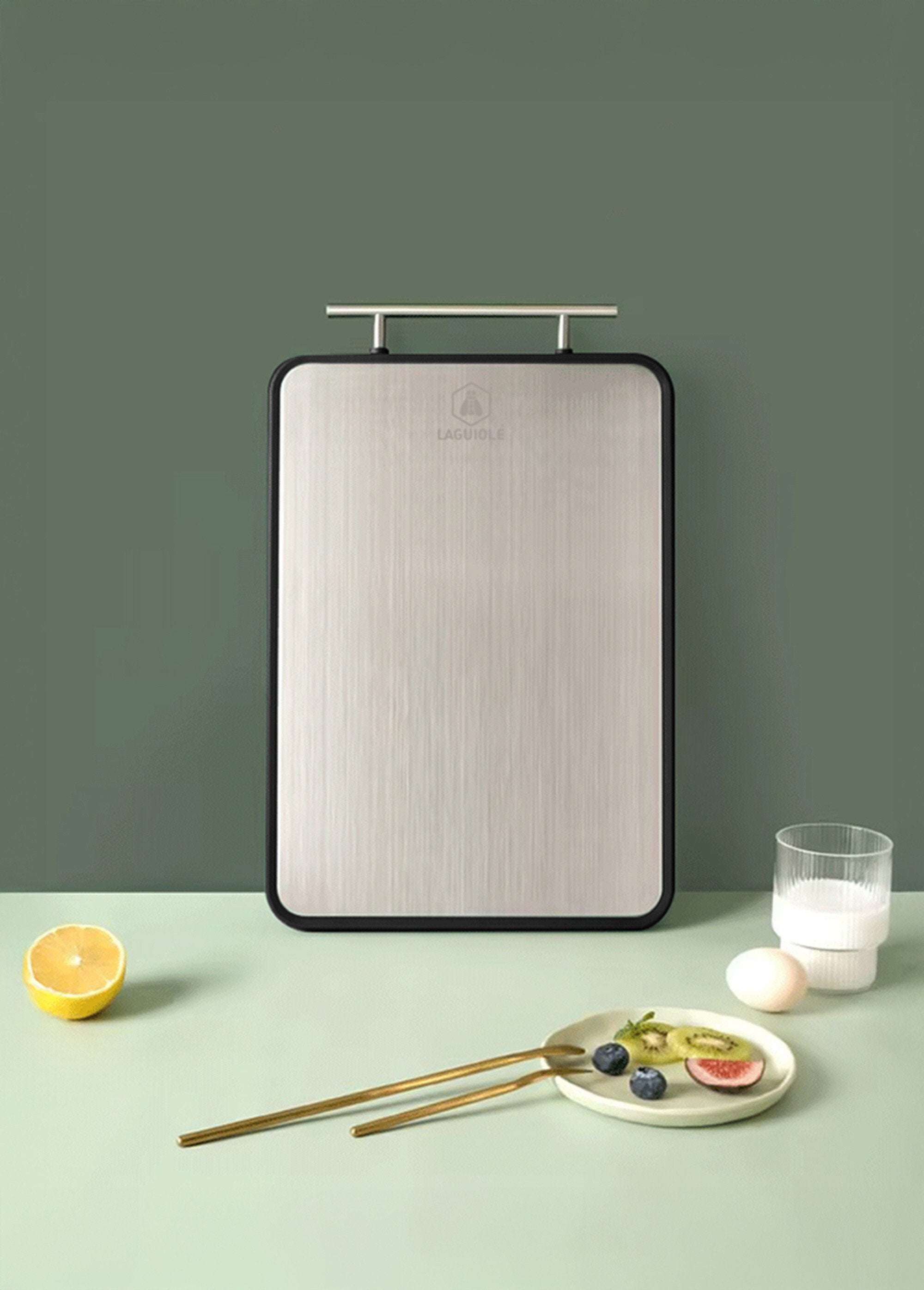 Tagliere_2_in_1_per_tagliare_e_congelare_Olive_et_gris_SF1_slim