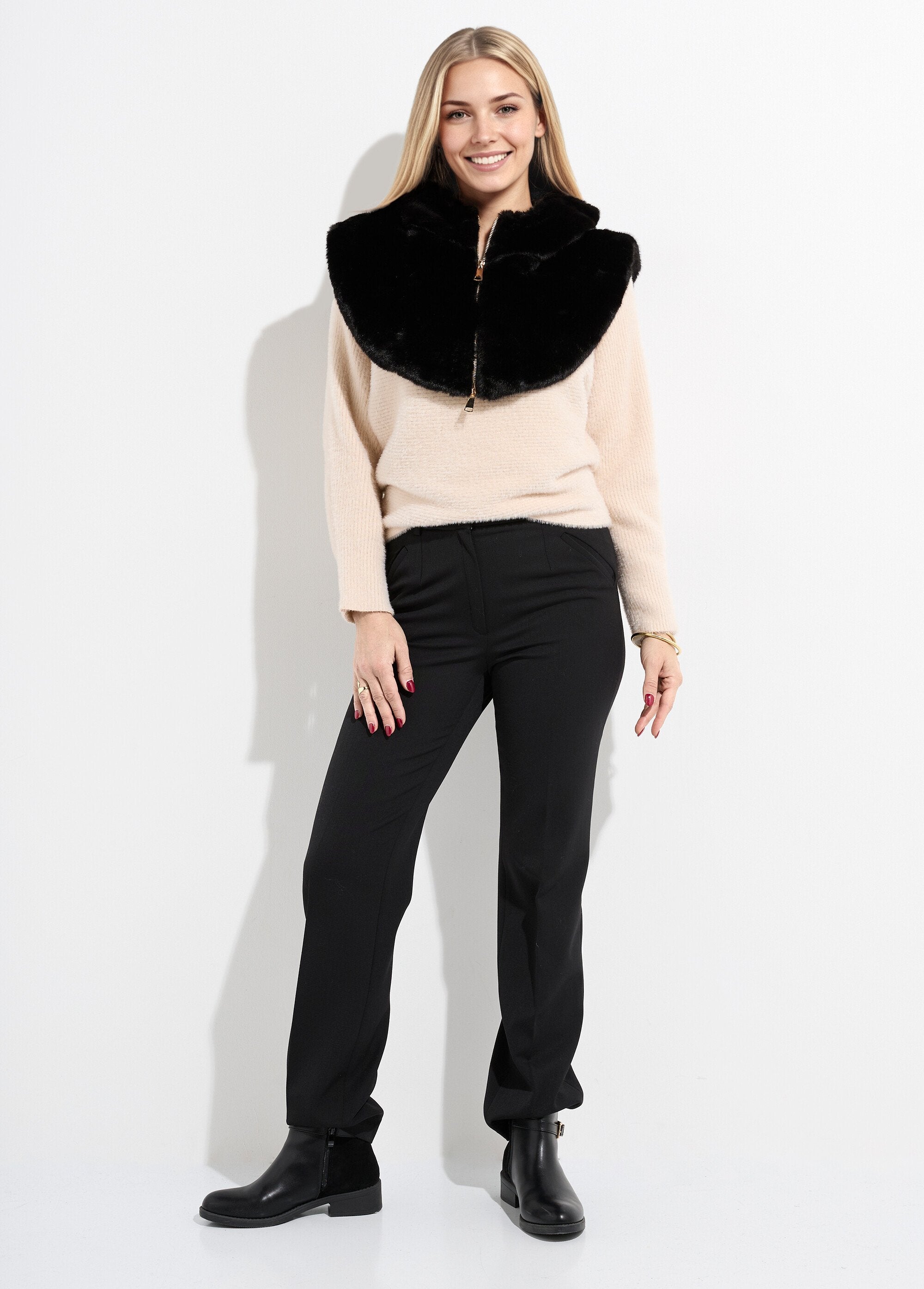 Plastron_zippé_fausse_fourrure_à_capuche_Noir_SF1_slim