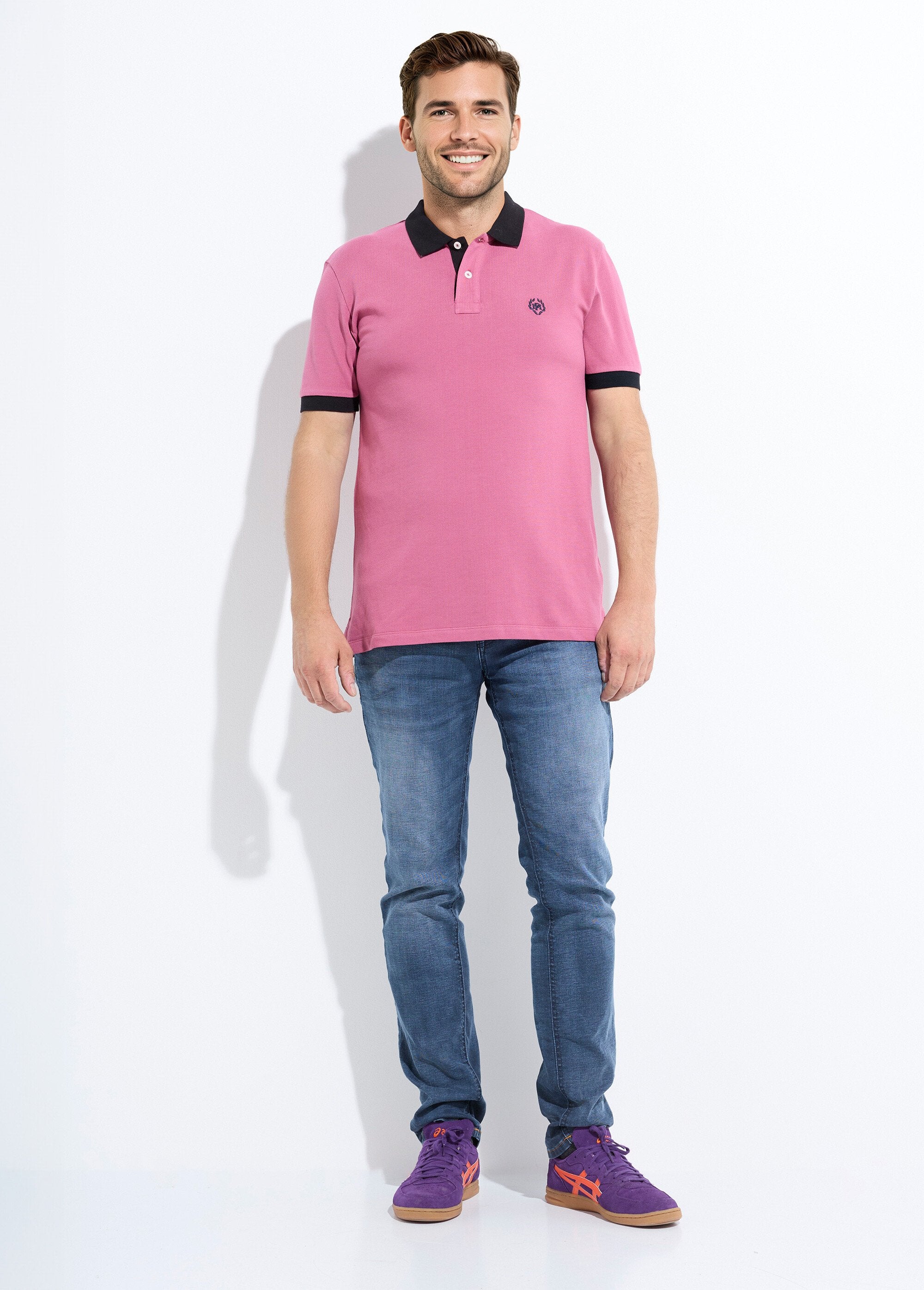 Polo_da_uomo_con_collo_e_maniche_a_contrasto_Rose_fonce_SF1_slim