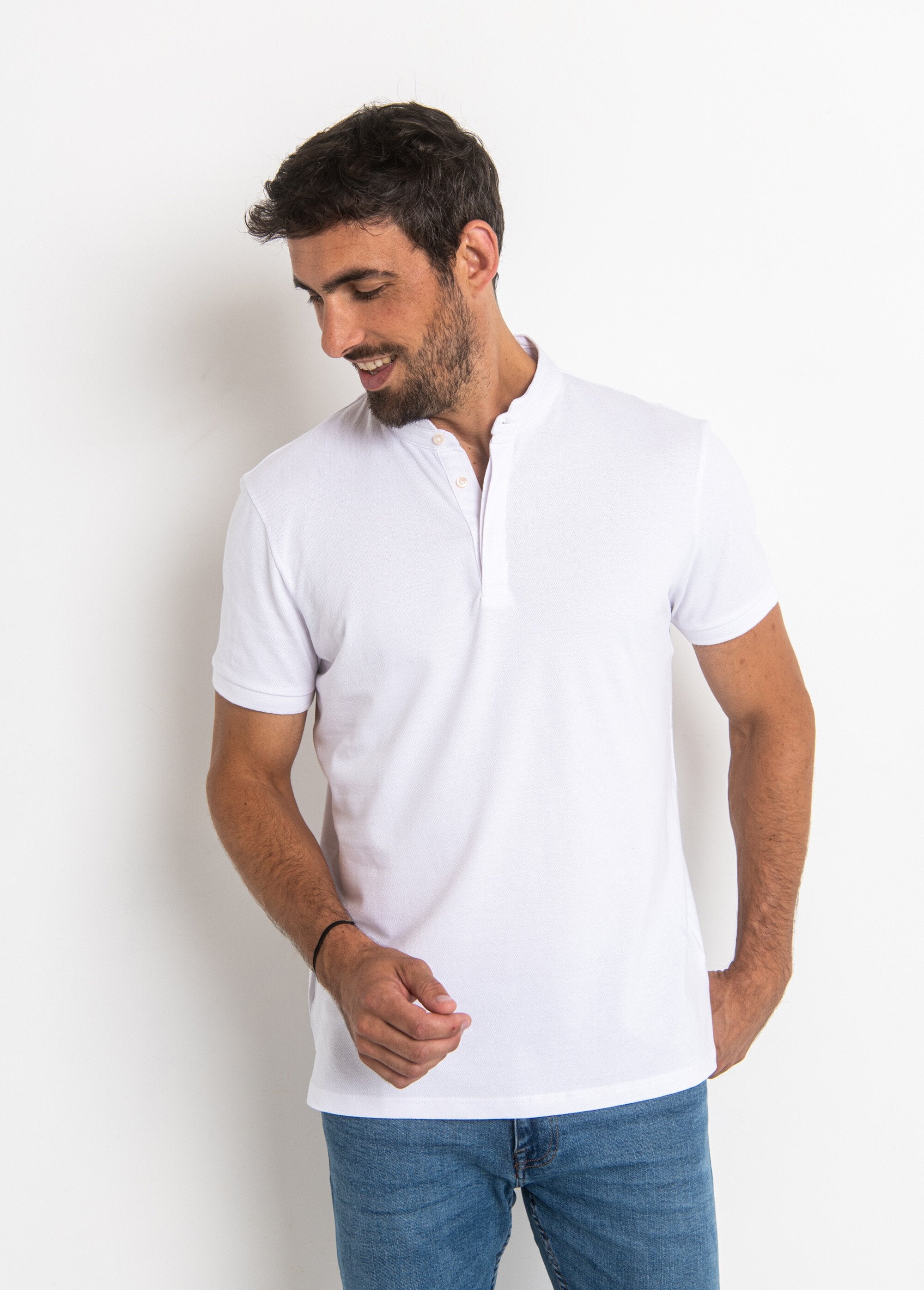 Polo_a_maniche_corte_con_colletto_Mao_Blanc_FA1_slim