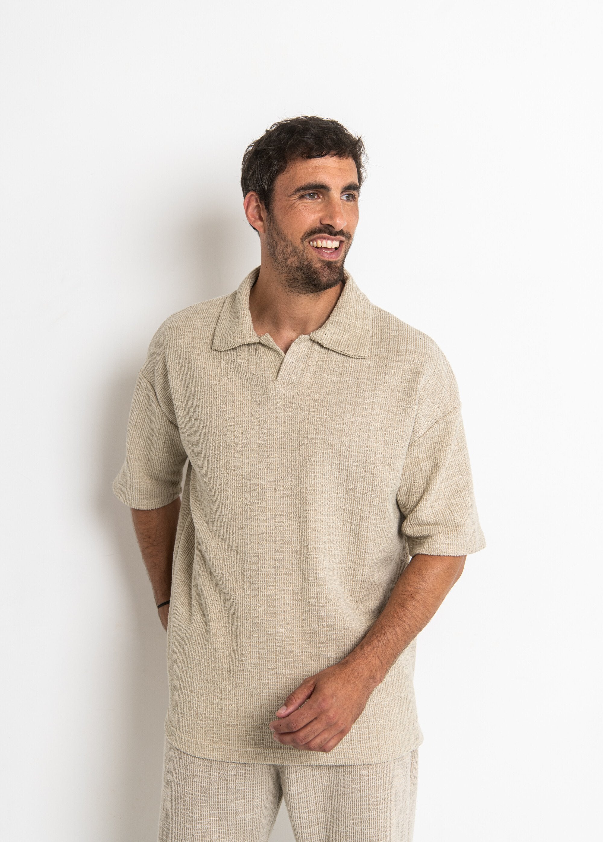 Polo_in_maglia_con_colletto_sartoriale_Beige_FA2_slim