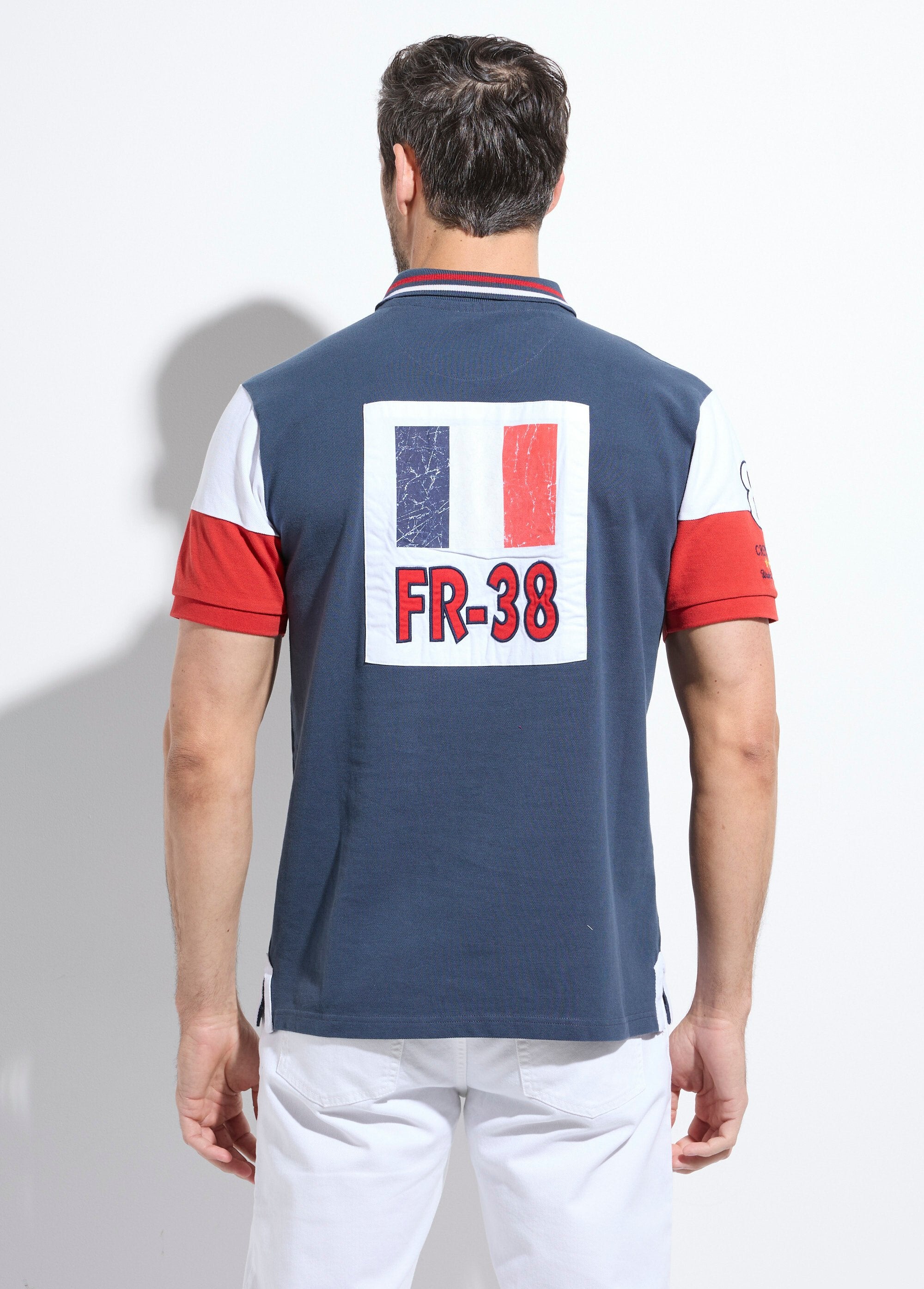 Polo_tricolore_con_dettagli_sportivi_chic_Marine_DO1_slim