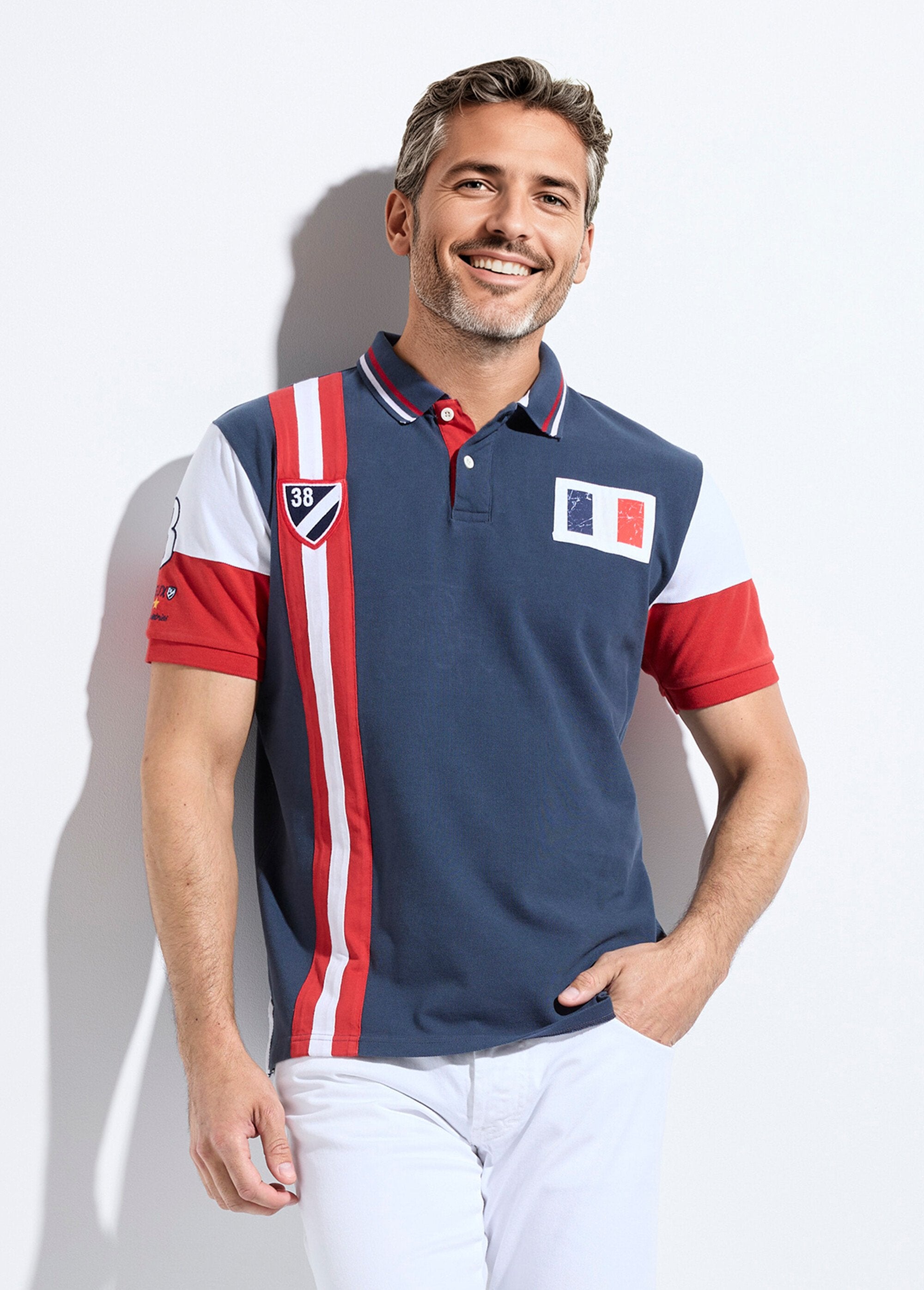 Polo_tricolore_con_dettagli_sportivi_chic_Marine_FA1_slim