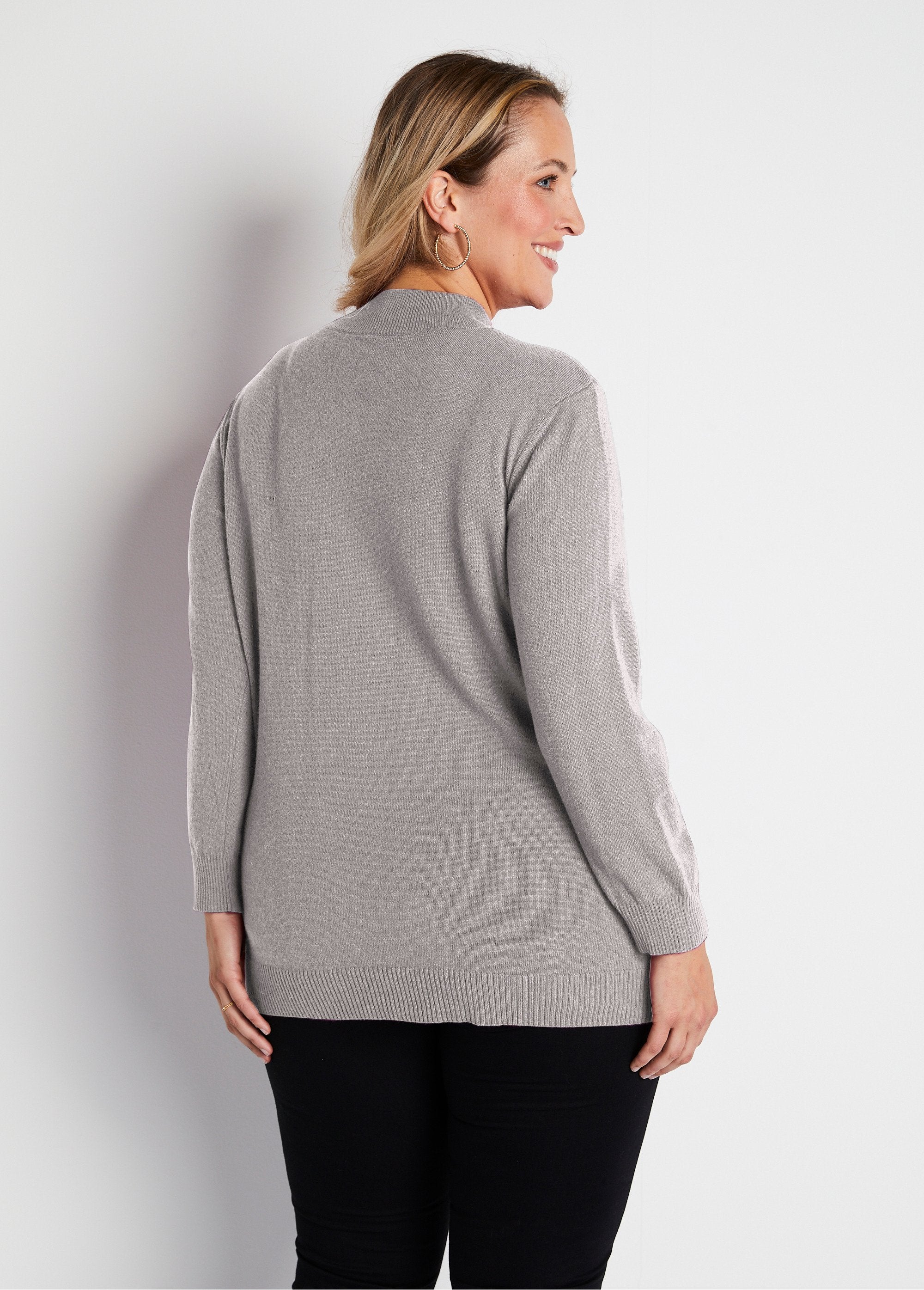 Maglione_con_fibre_riciclate,_lana_e_cashmere_GRIGIO_DO1_curvy