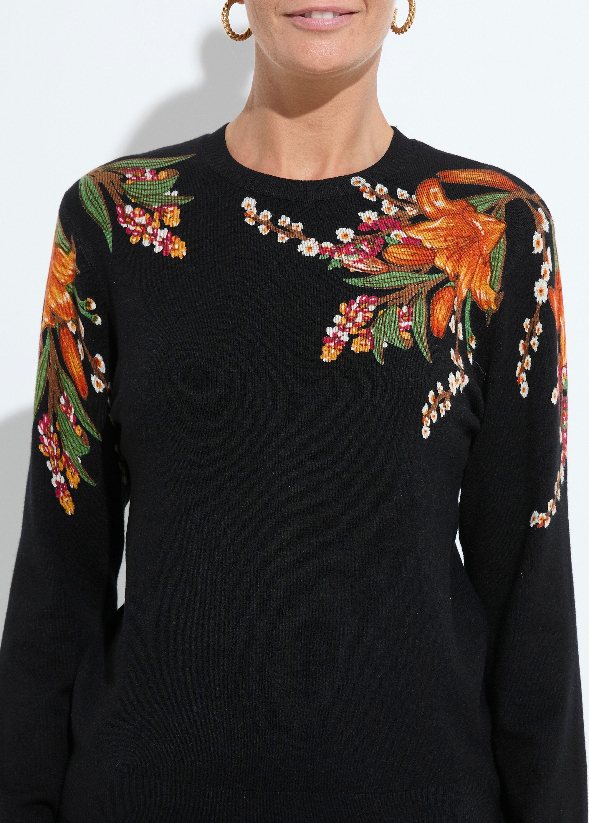 Maglia_a_maniche_lunghe_con_stampa_floreale_e_scollo_rotondo_Noir_DE1_slim