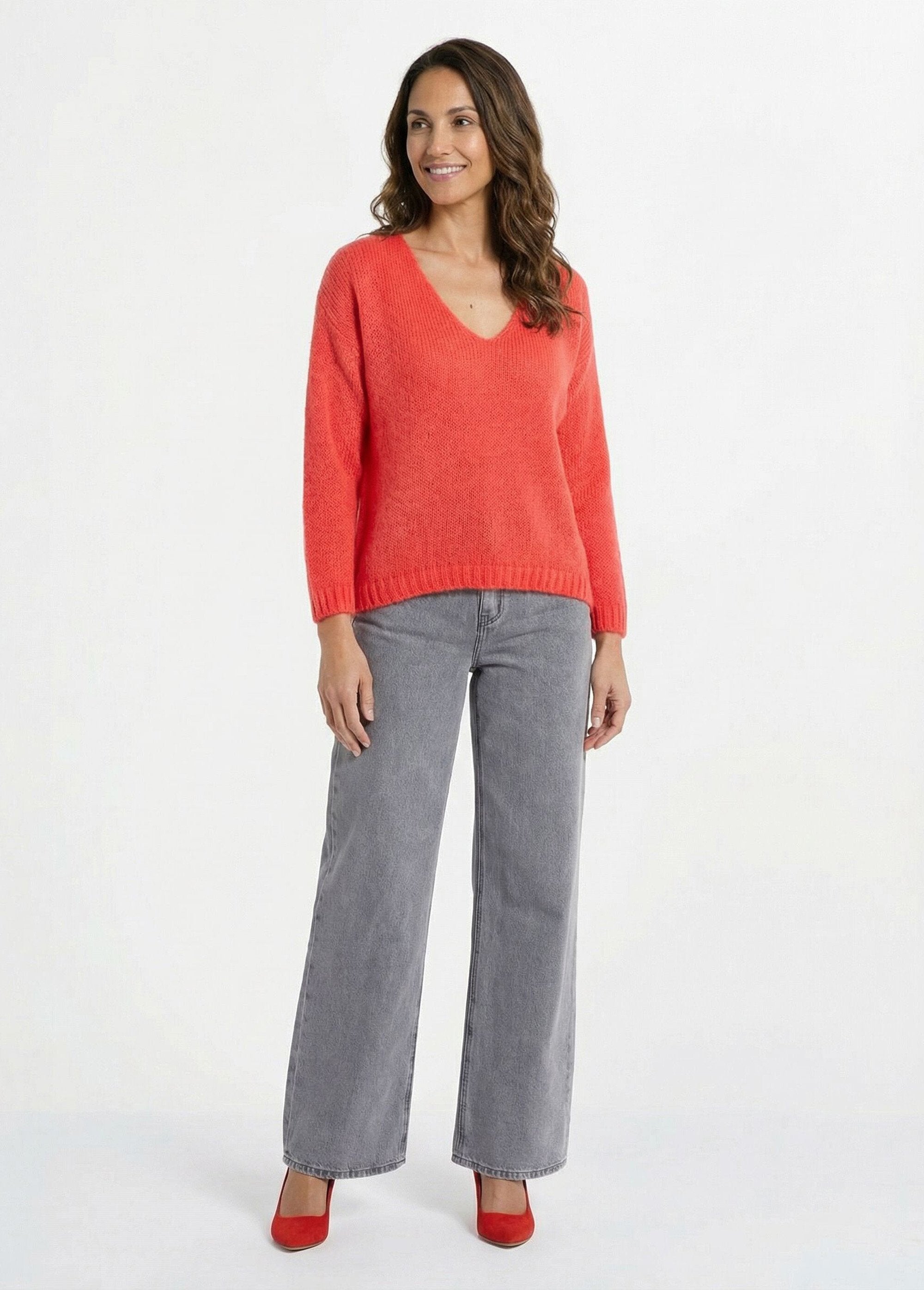 Caldo_maglione_con_scollo_a_V_e_mohair_Corail_SF1_slim
