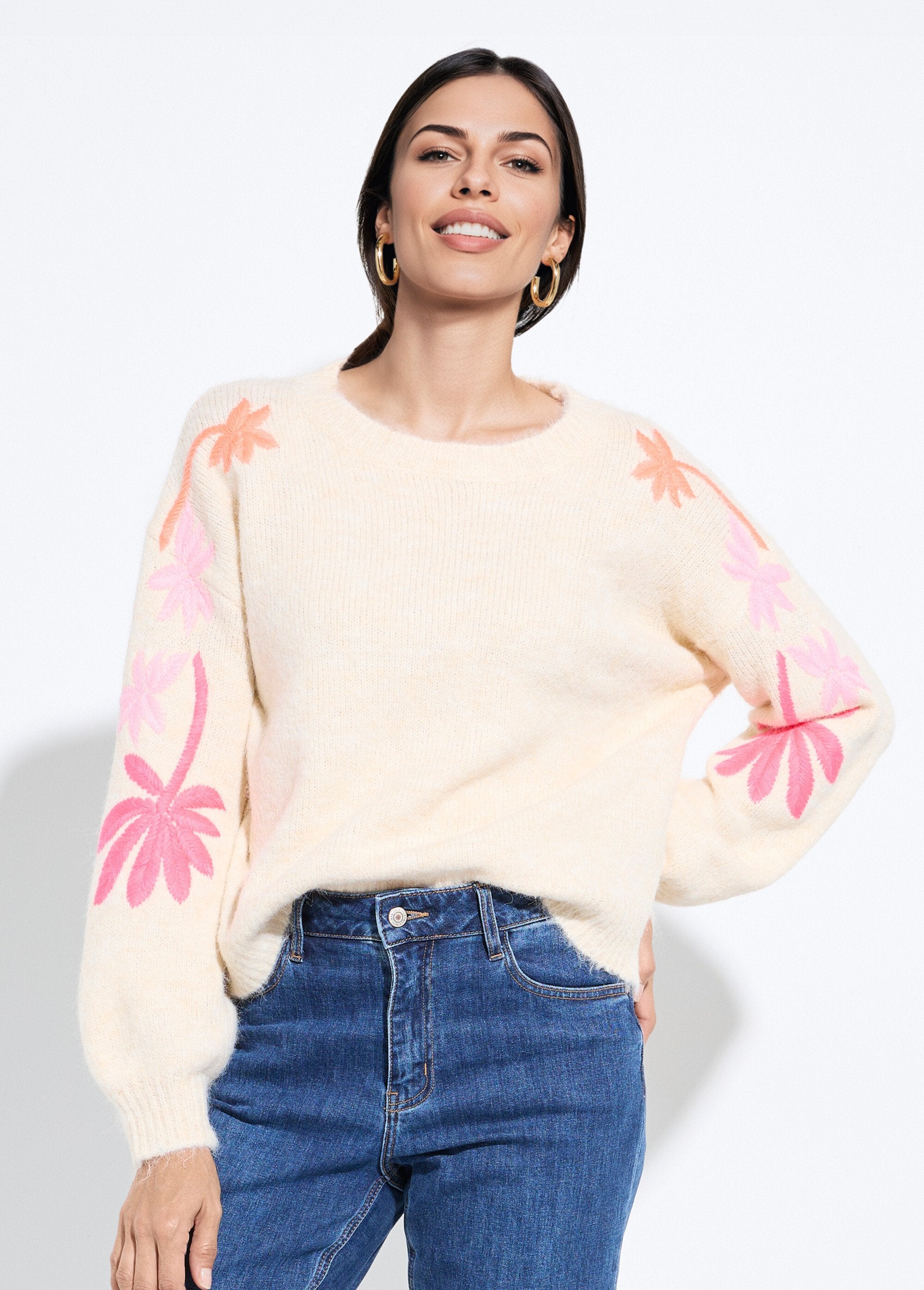 Maglione_di_lana_calda_con_ricamo_di_palme_fluorescenti_Ecru_FA1_slim