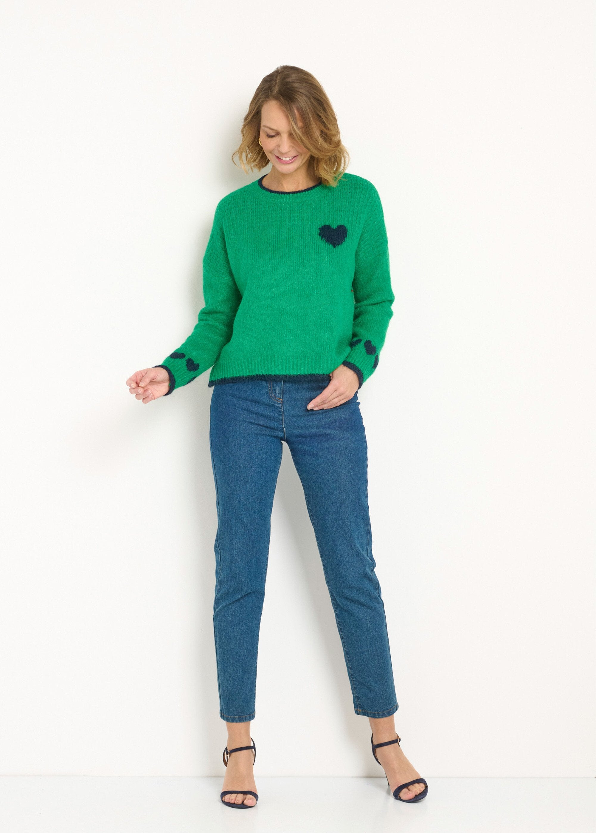 Maglione_in_lana_calda_con_dettaglio_di_riccioli,_collo_rotondo_Vert_SF1_slim