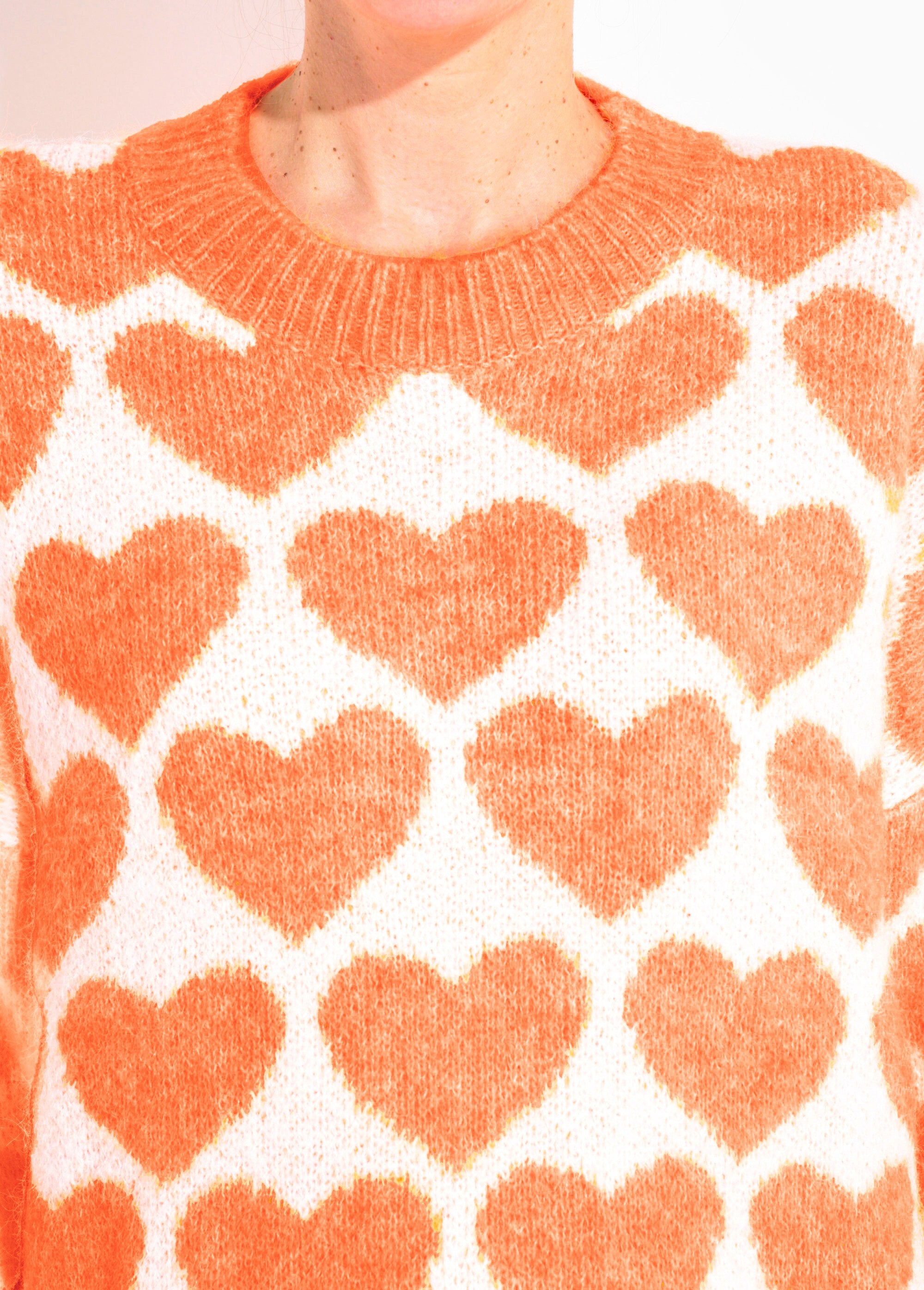 Caldo_maglione_con_cuori_di_lana_Orange_vif_DE1_slim