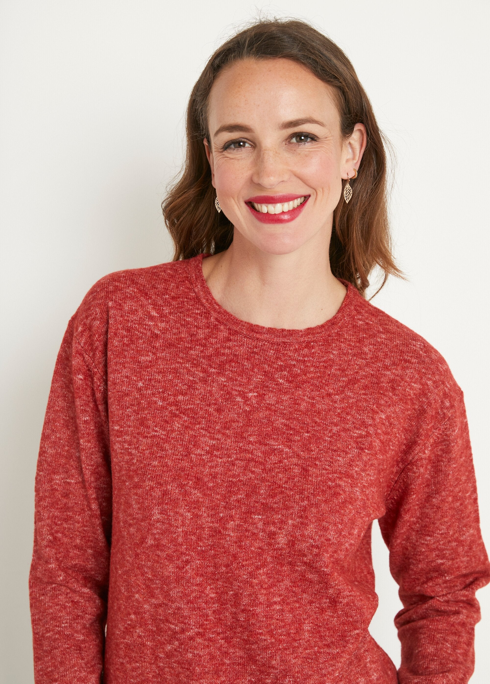 Maglia_corta_con_scollo_rotondo_in_lana_screziata_Brique_DE1_slim