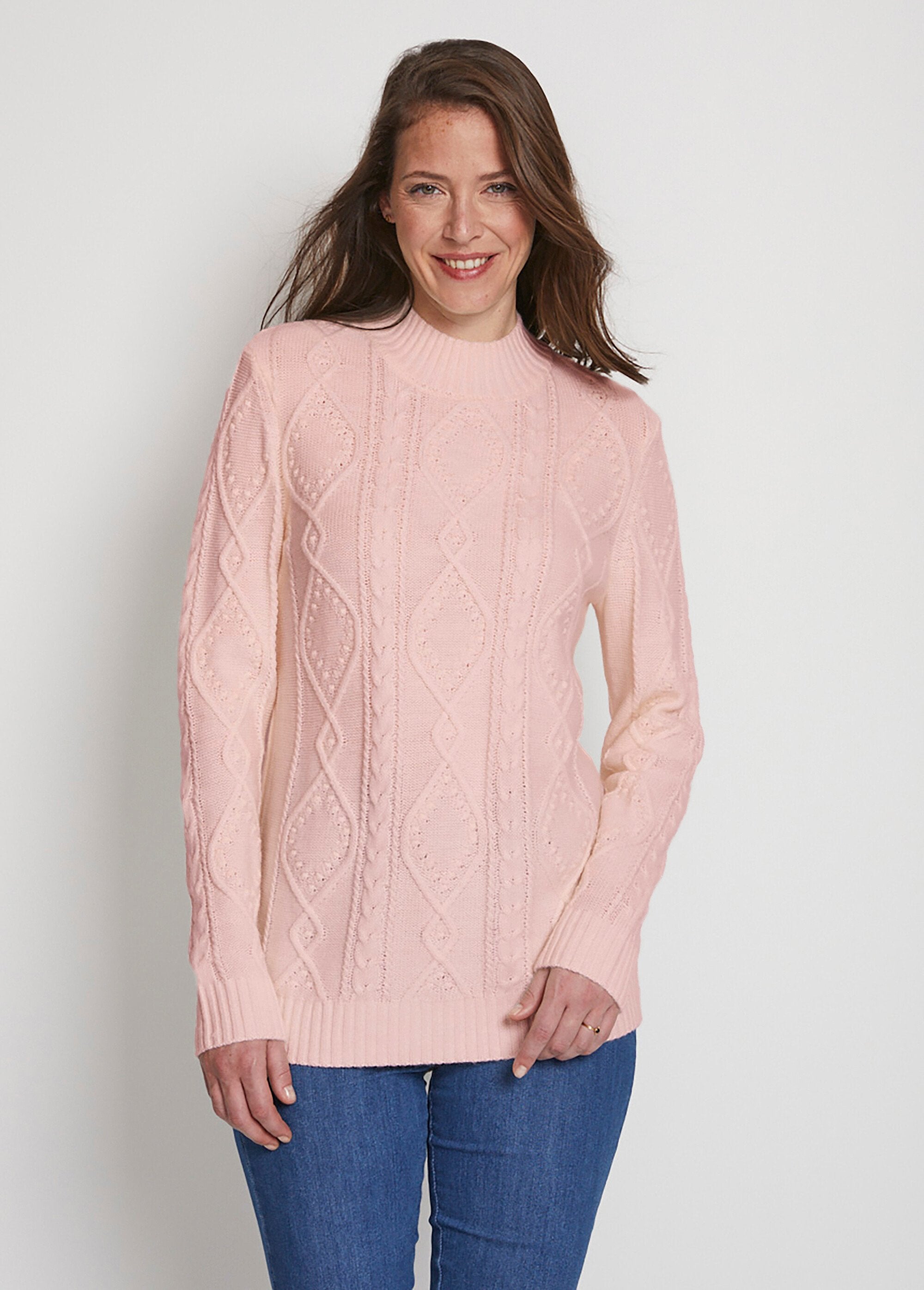 Caldo_maglione_corto_con_collo_alto_lavorato_a_maglia_Rosa_FA1_slim