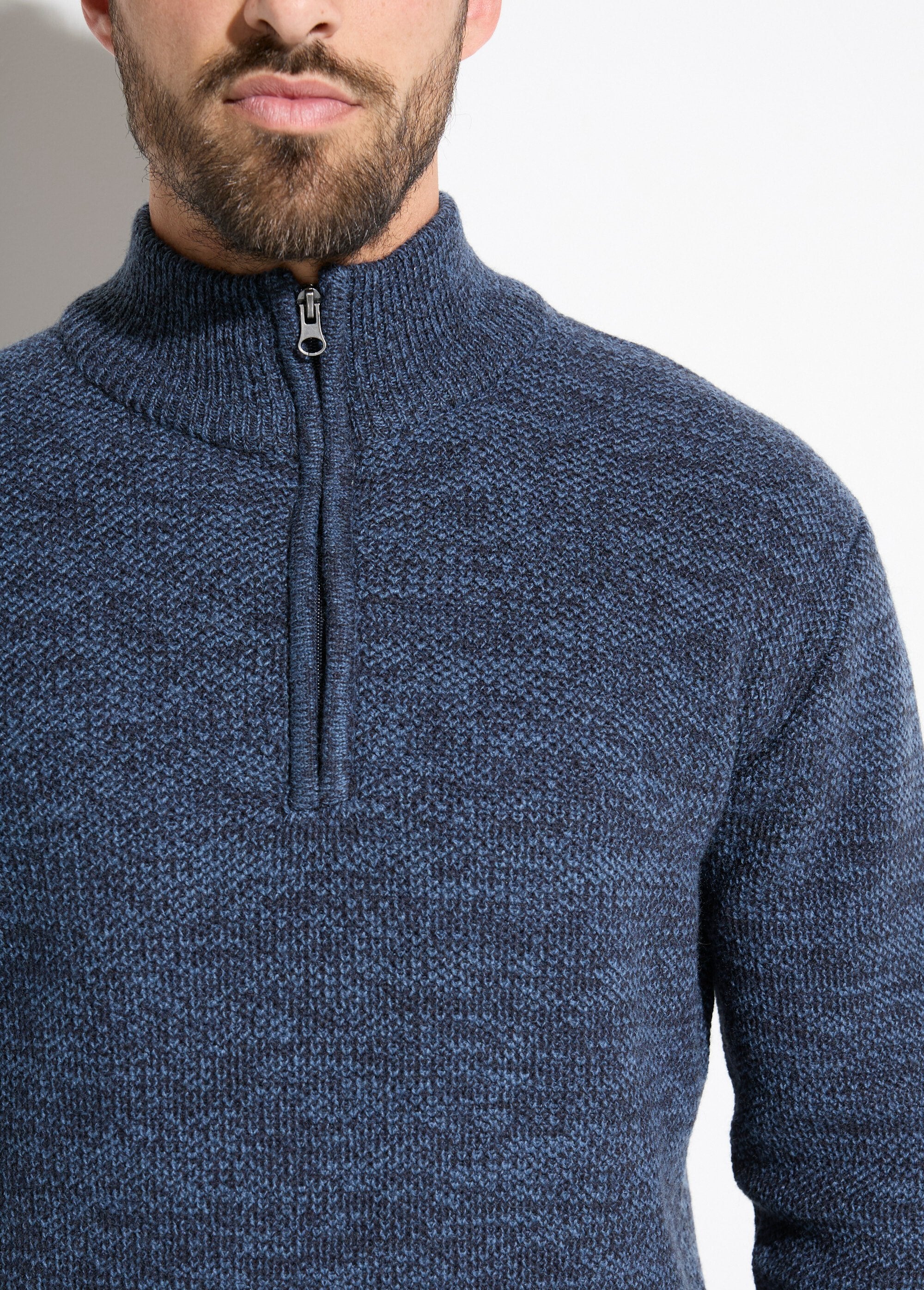 Maglione_con_zip_a_collo_alto_in_lana_screziata_Bleu_DE1_slim