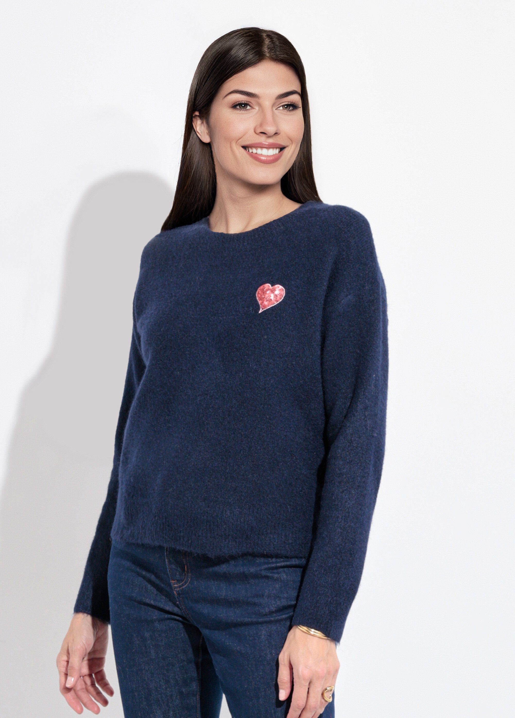Maglia_con_scollo_rotondo_e_dettaglio_in_paillettes_Marine_FA1_slim