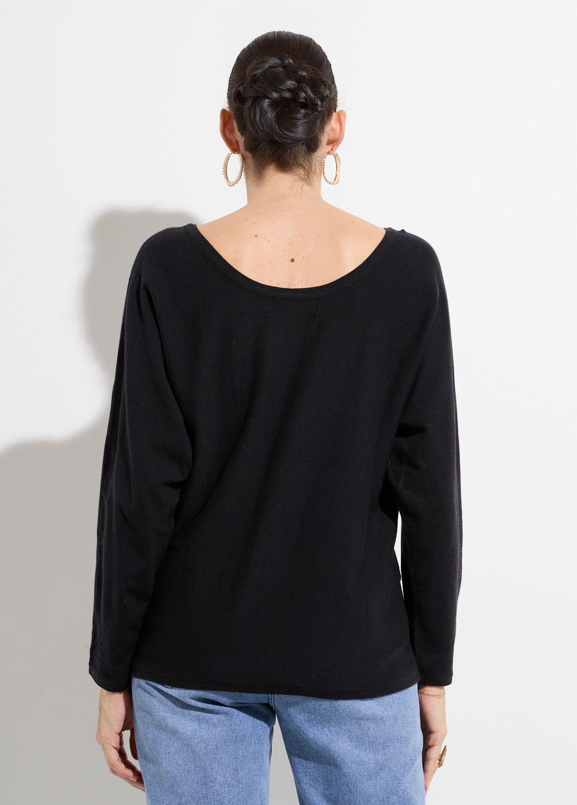 Maglia_con_scollo_a_V,_maglia_fine,_eco-responsabile_Noir_DO1_slim