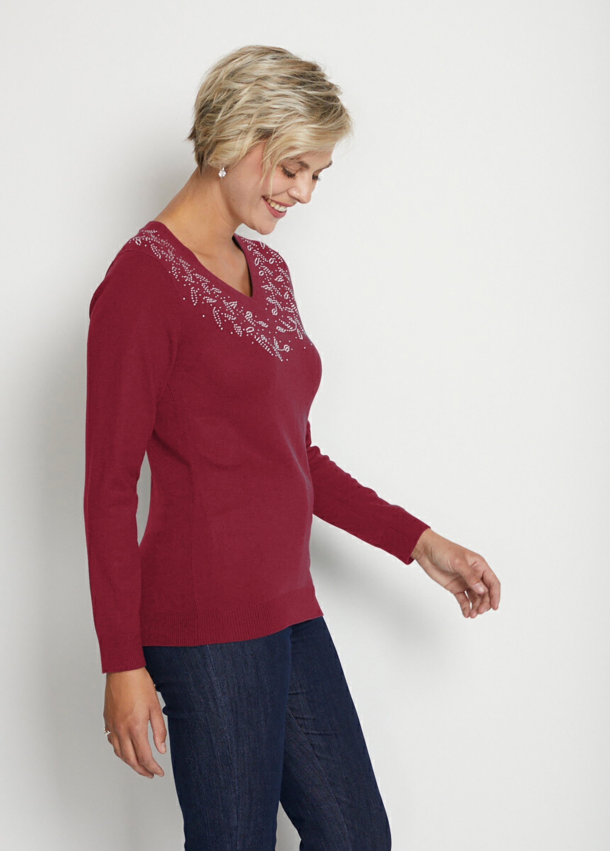 Maglia_a_maniche_lunghe_con_scollo_a_V_in_strass_Bordeaux_DR1_slim