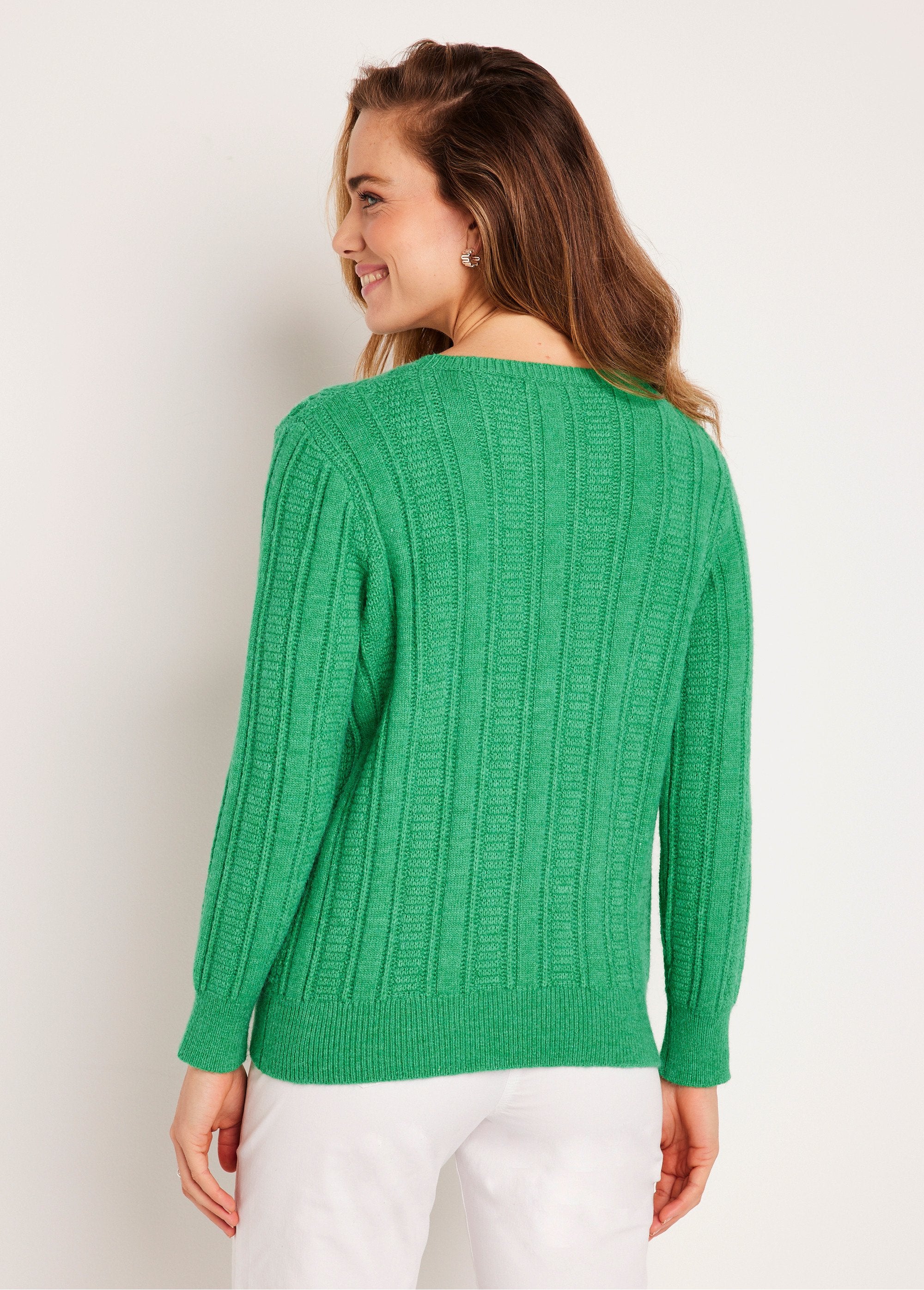 Morbido_maglione_traforato_con_scollo_rotondo_VERDE_DO1_slim