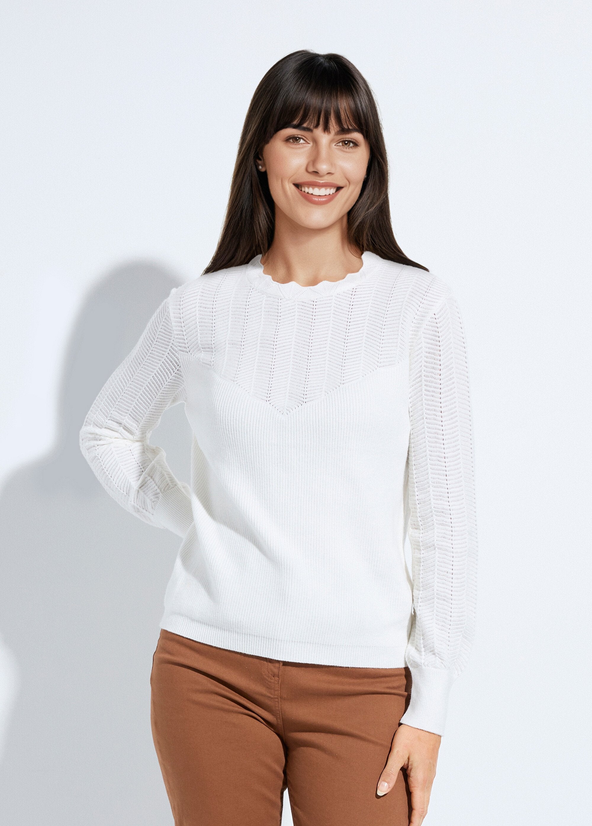 Morbido_maglione_a_maniche_lunghe_con_scollo_rotondo_Ecru_FA1_slim