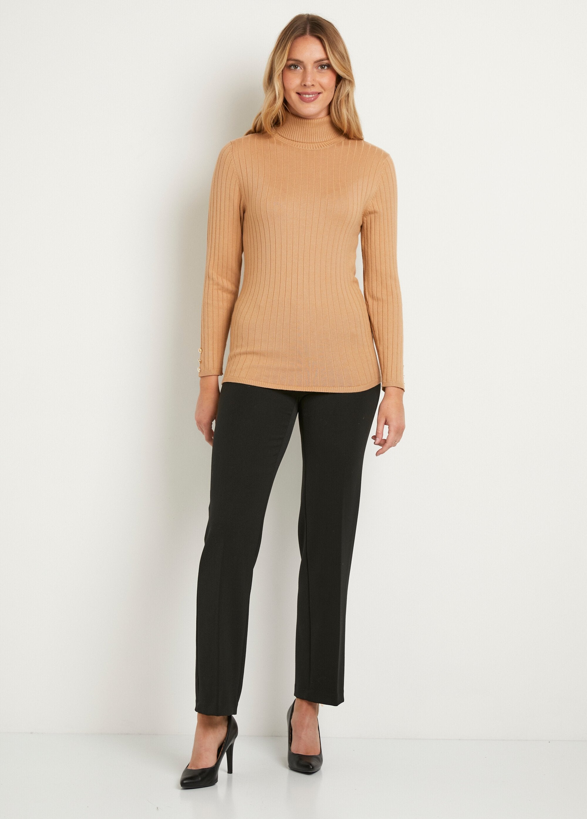 Maglia_dolcevita_corta_a_coste_morbide_con_nervature_piatte_Camel_SF1_slim