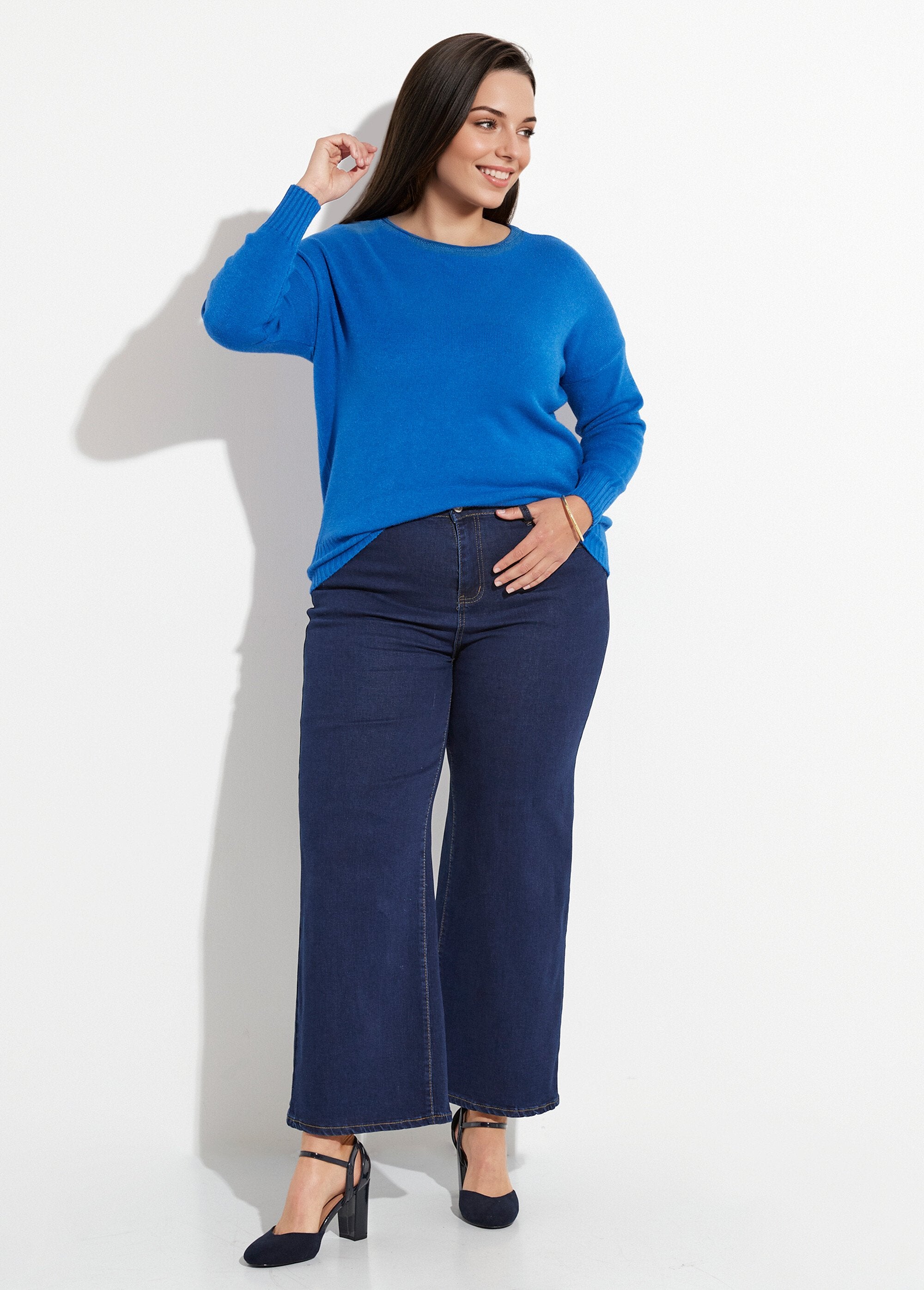Maglia_con_scollo_a_barca_e_bordi_a_coste_Bleu_vif_SF1_curvy