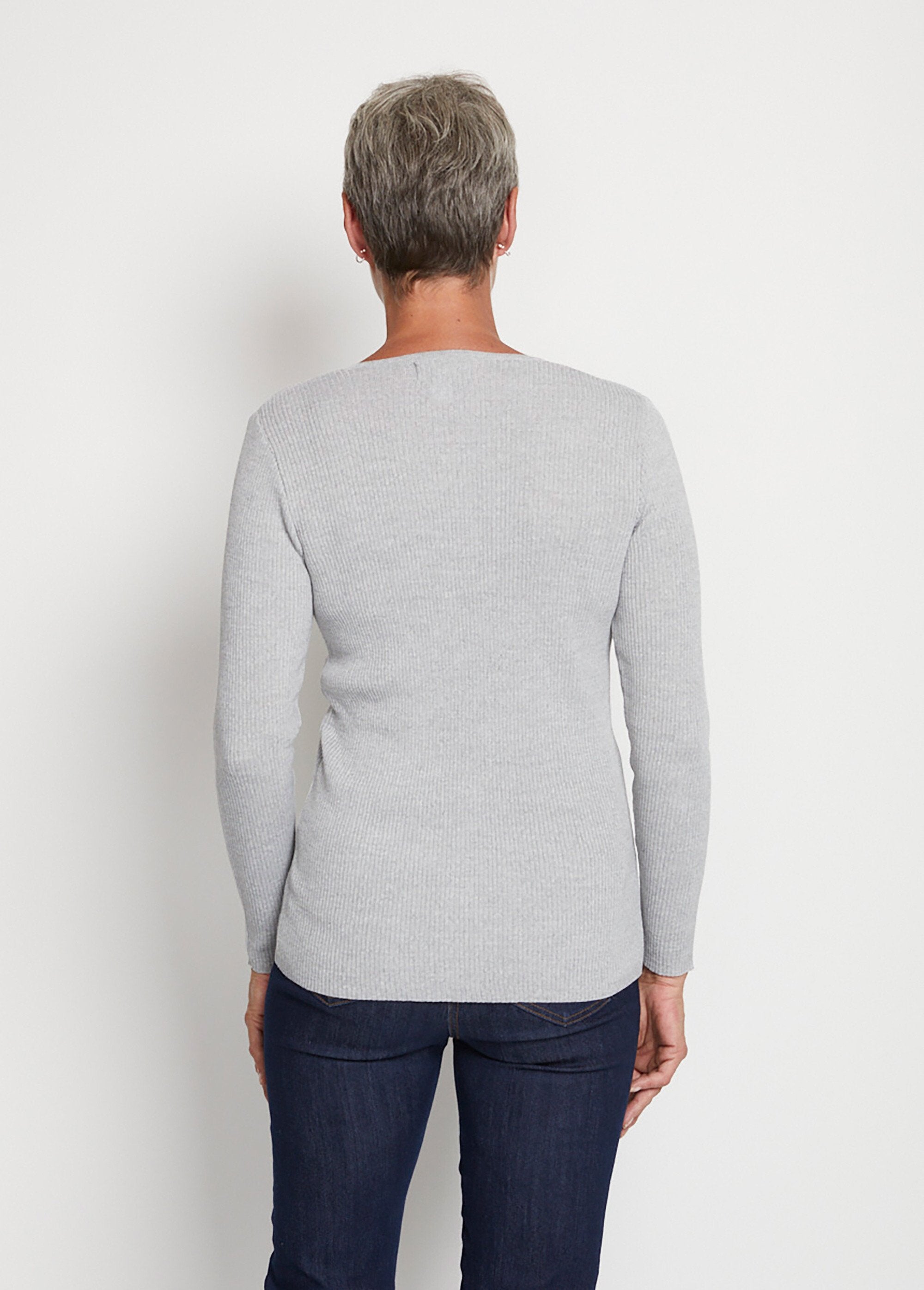 Maglione_con_collo_tunisino_in_lana_merino_Grigio_erica_DO1_slim