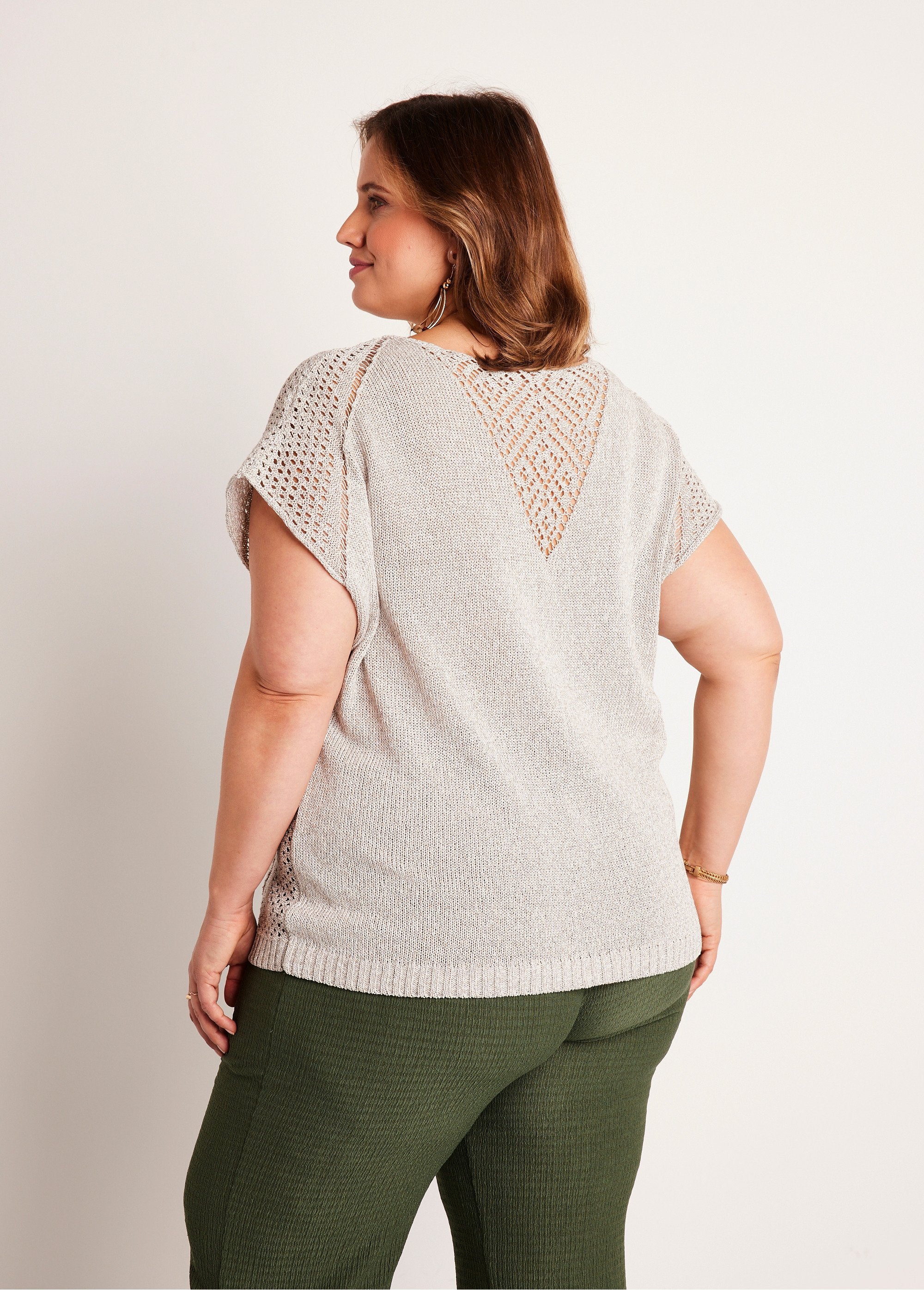 Maglia_sottile_traforata,_maniche_corte_Grigio_DO1_curvy