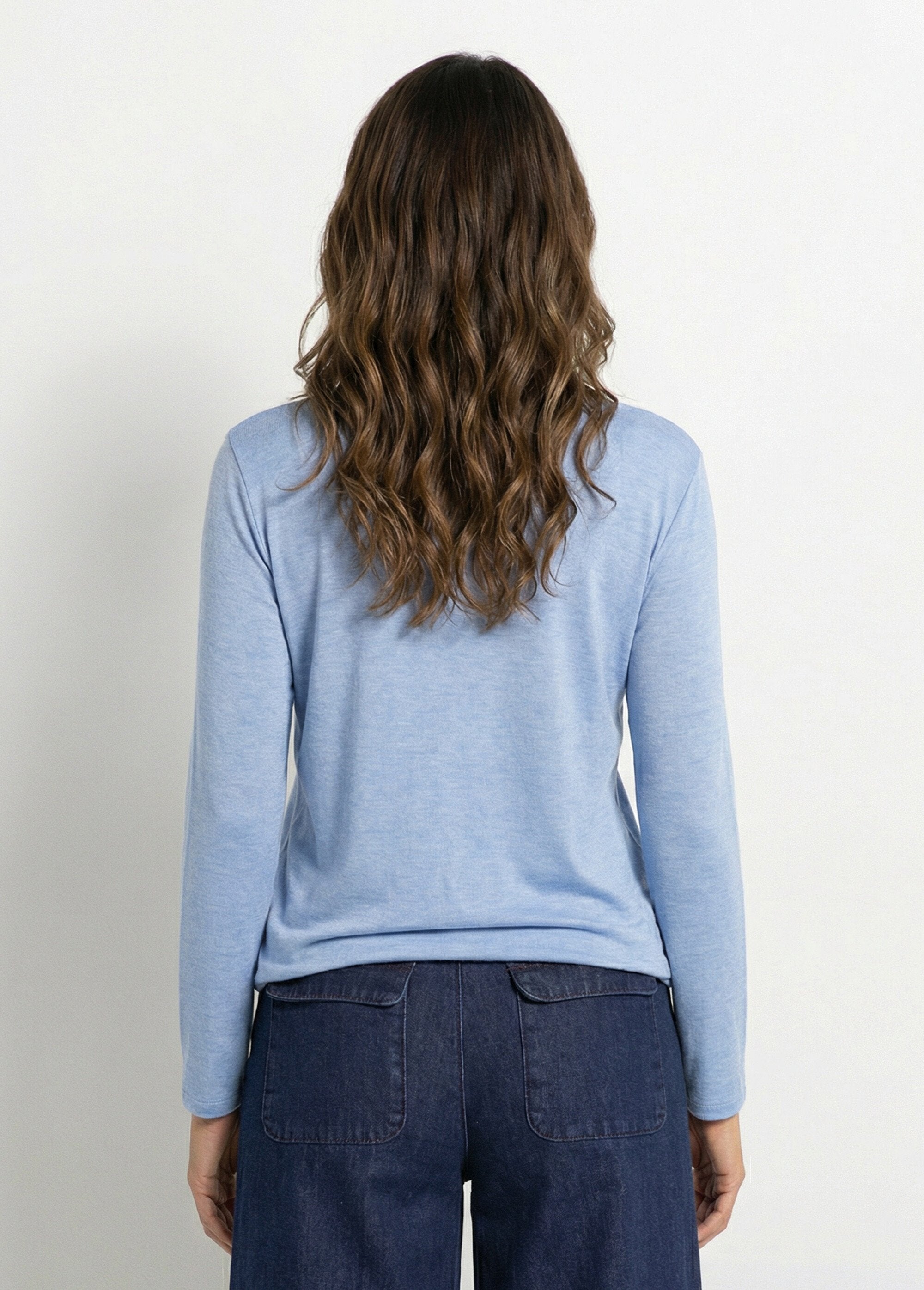 Maglione_sottile_in_angora_e_lana,_scollo_a_V_Bleu_jean_DO1_slim
