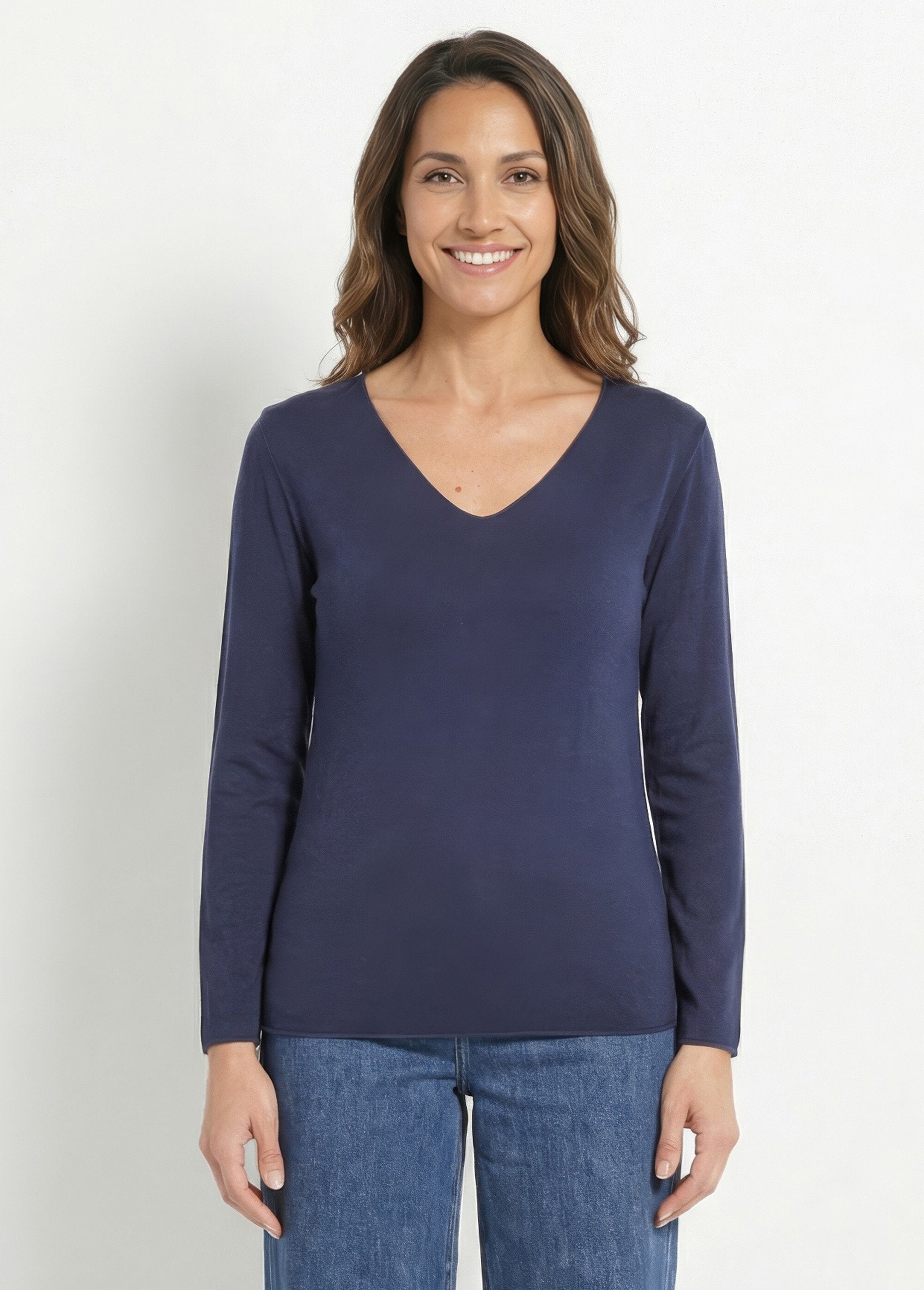 Maglione_sottile_in_angora_e_lana,_scollo_a_V_Marine_FA1_slim