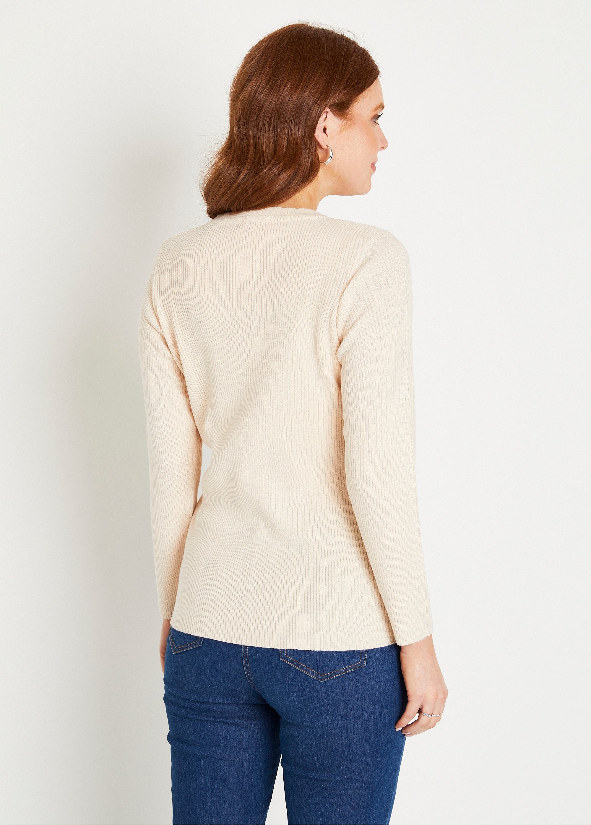 Maglione_a_coste_sottili_con_scollo_a_V_Beige_DO1_slim