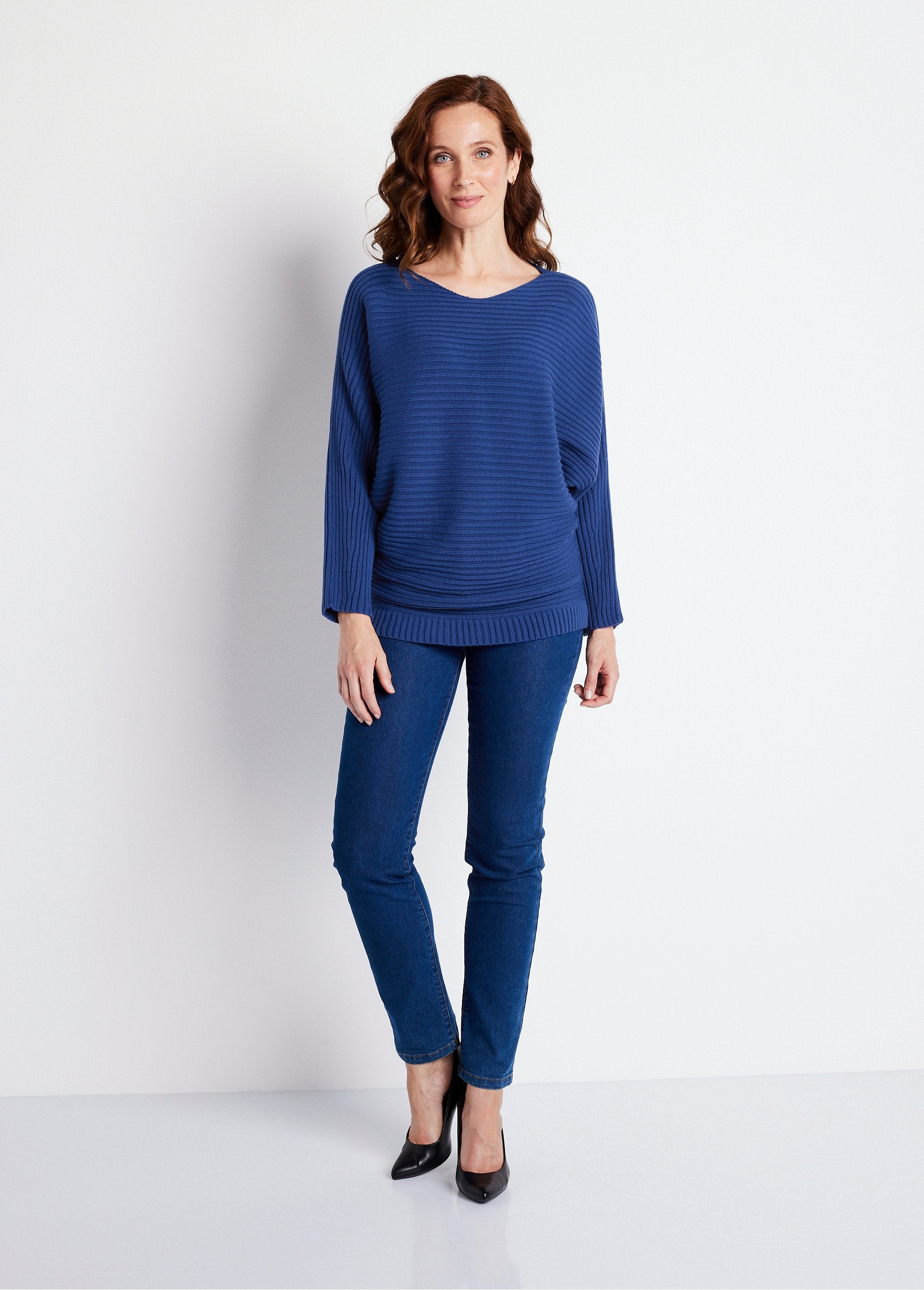 Maglia_a_coste_con_maniche_a_pipistrello_BLU_SF1_slim