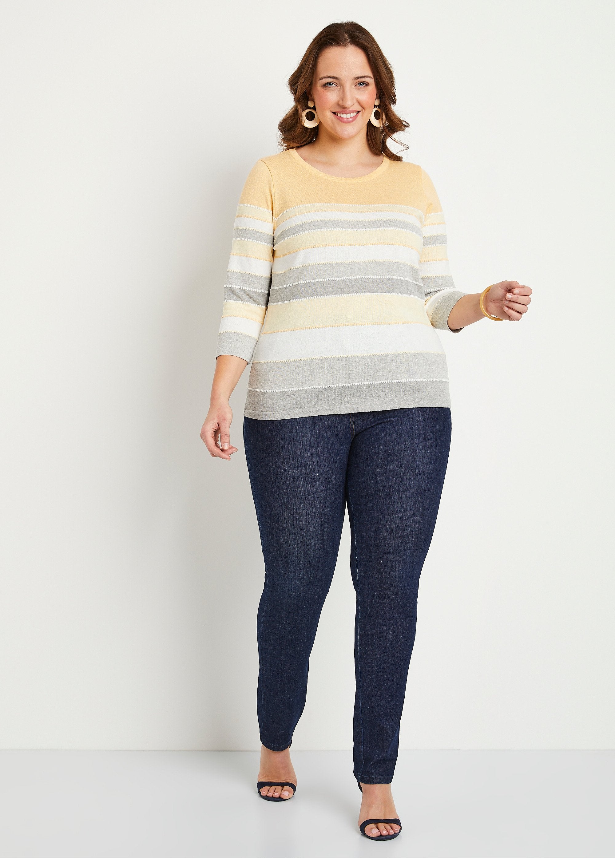 Maglione_in_maglia_jacquard_Striscia_gialla_SF1_curvy