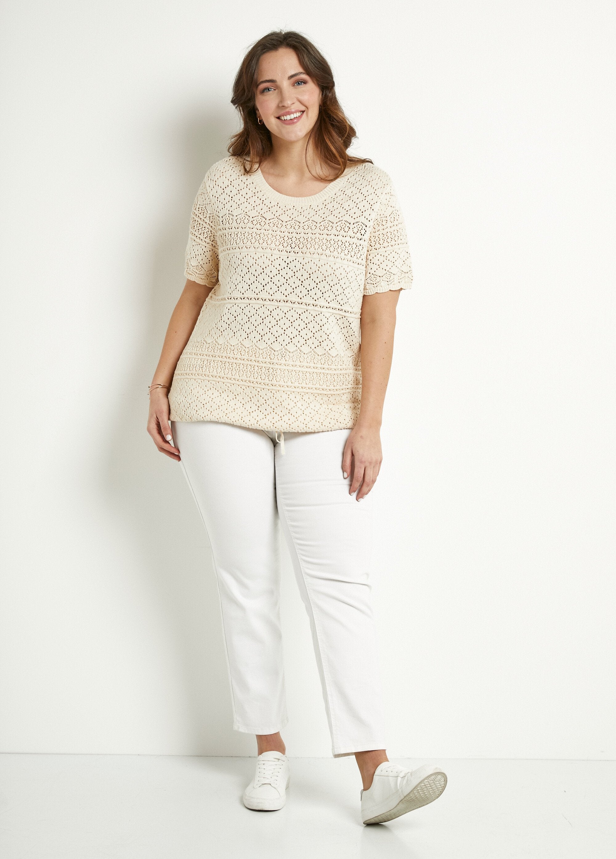 Maglia_traforata_a_maniche_corte_con_scollo_rotondo_Ficelle_SF1_curvy