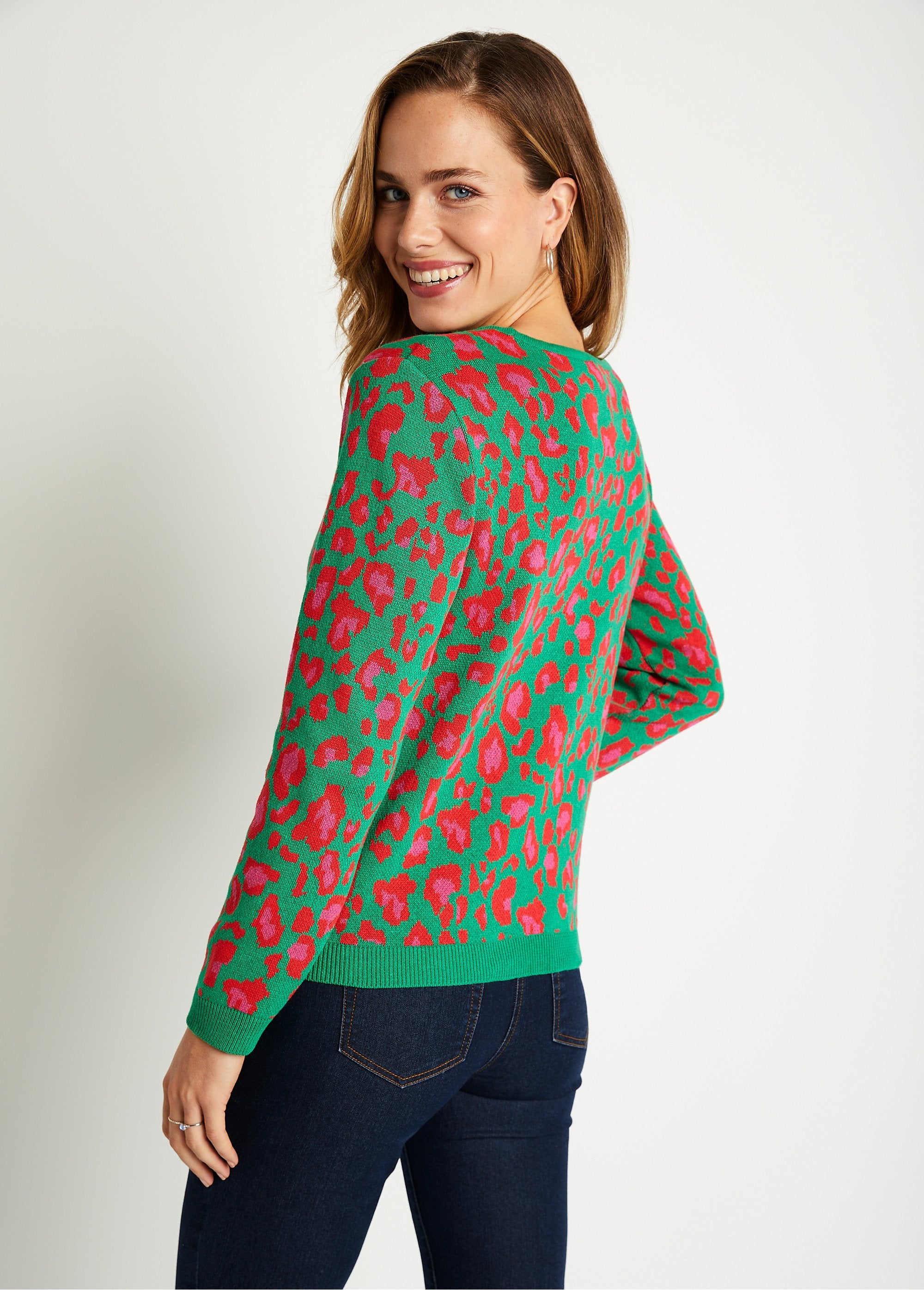 Maglia_a_collo_tondo_con_stampa_leopardo_VERDE_DO1_slim