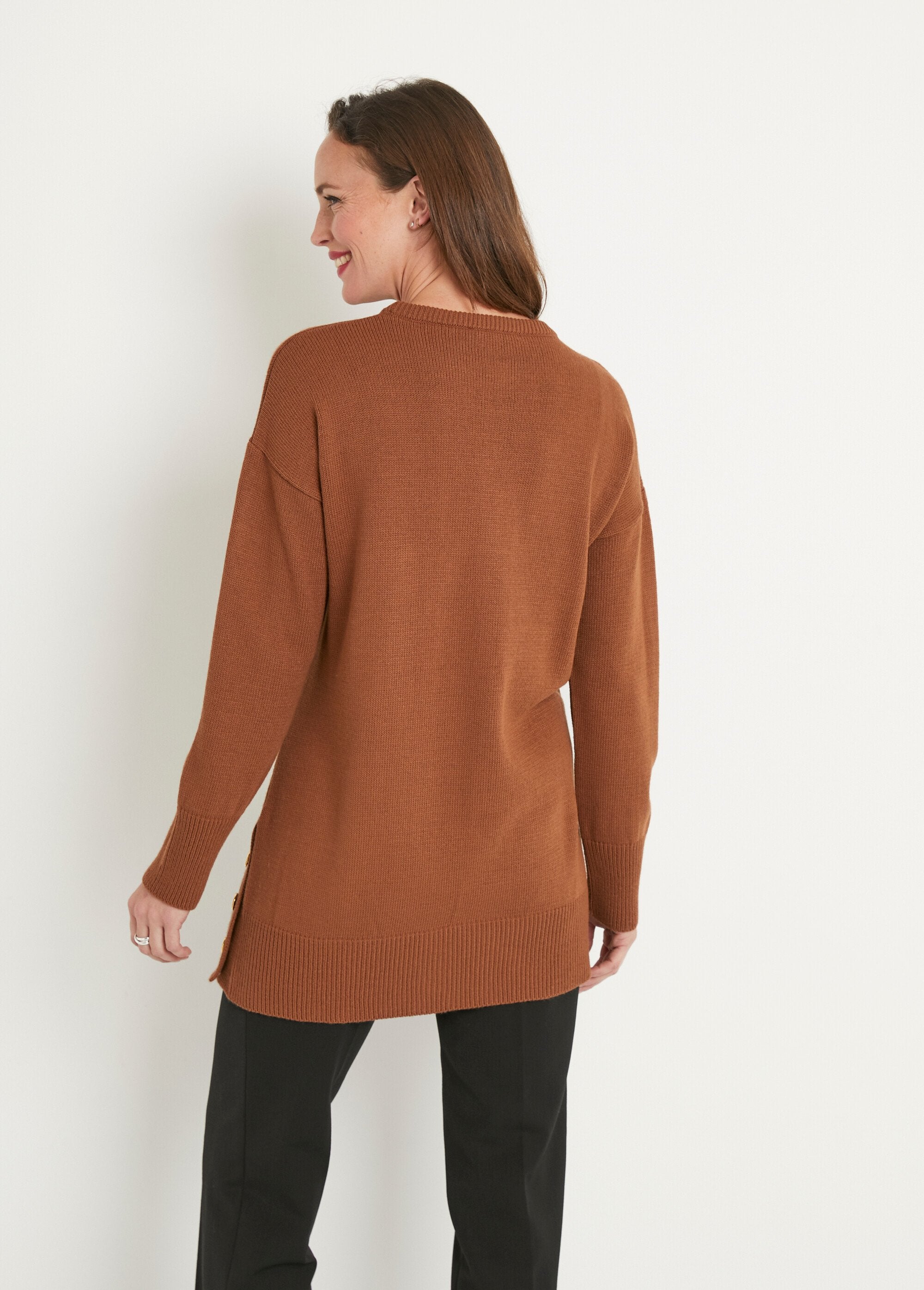 Pull_tunique_uni_long_col_rond_avec_boutons_Caramel_DO1_slim