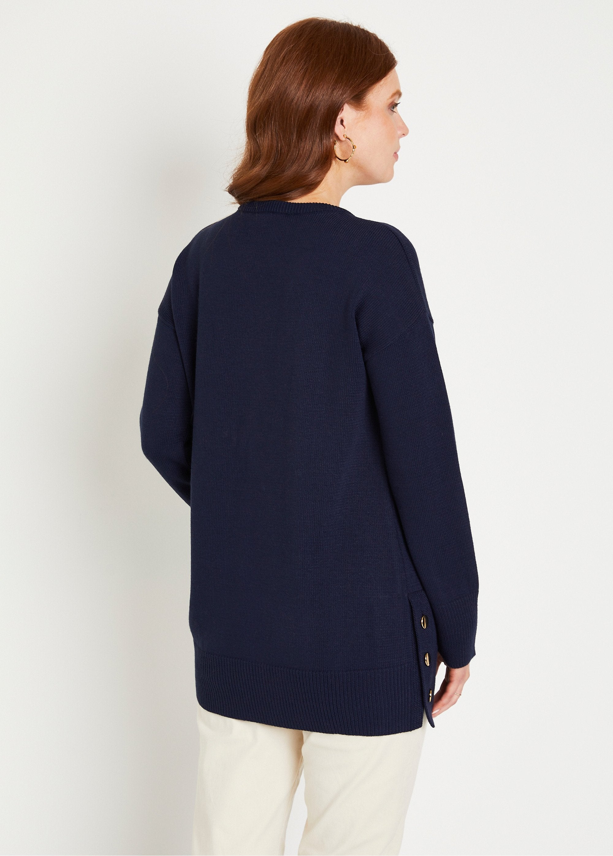 Pull_tunique_uni_long_col_rond_avec_boutons_Marine_DO1_slim