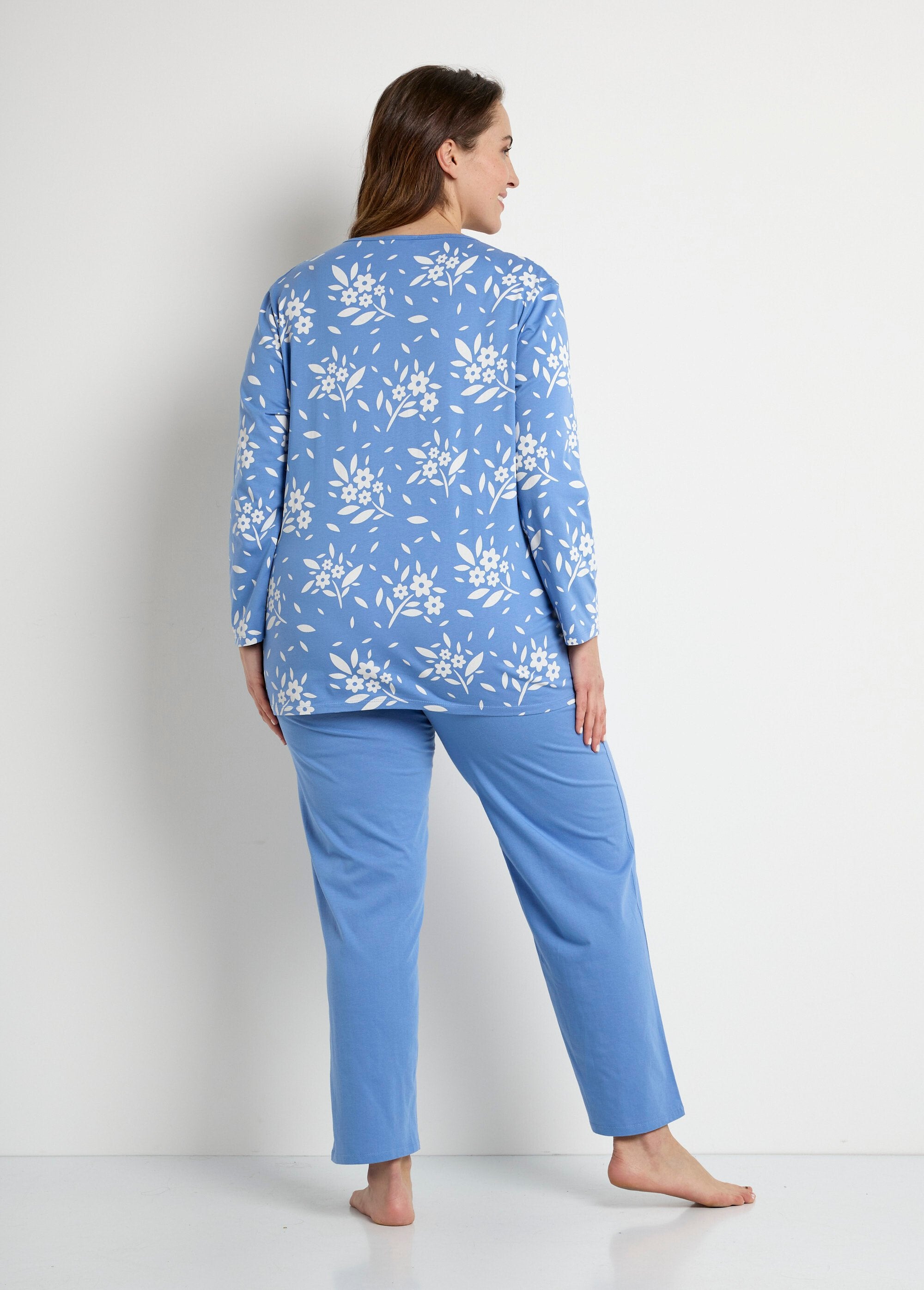 Pigiama_a_maniche_lunghe_in_cotone_con_scollo_a_V_e_bottone_Bleu_DO1_curvy