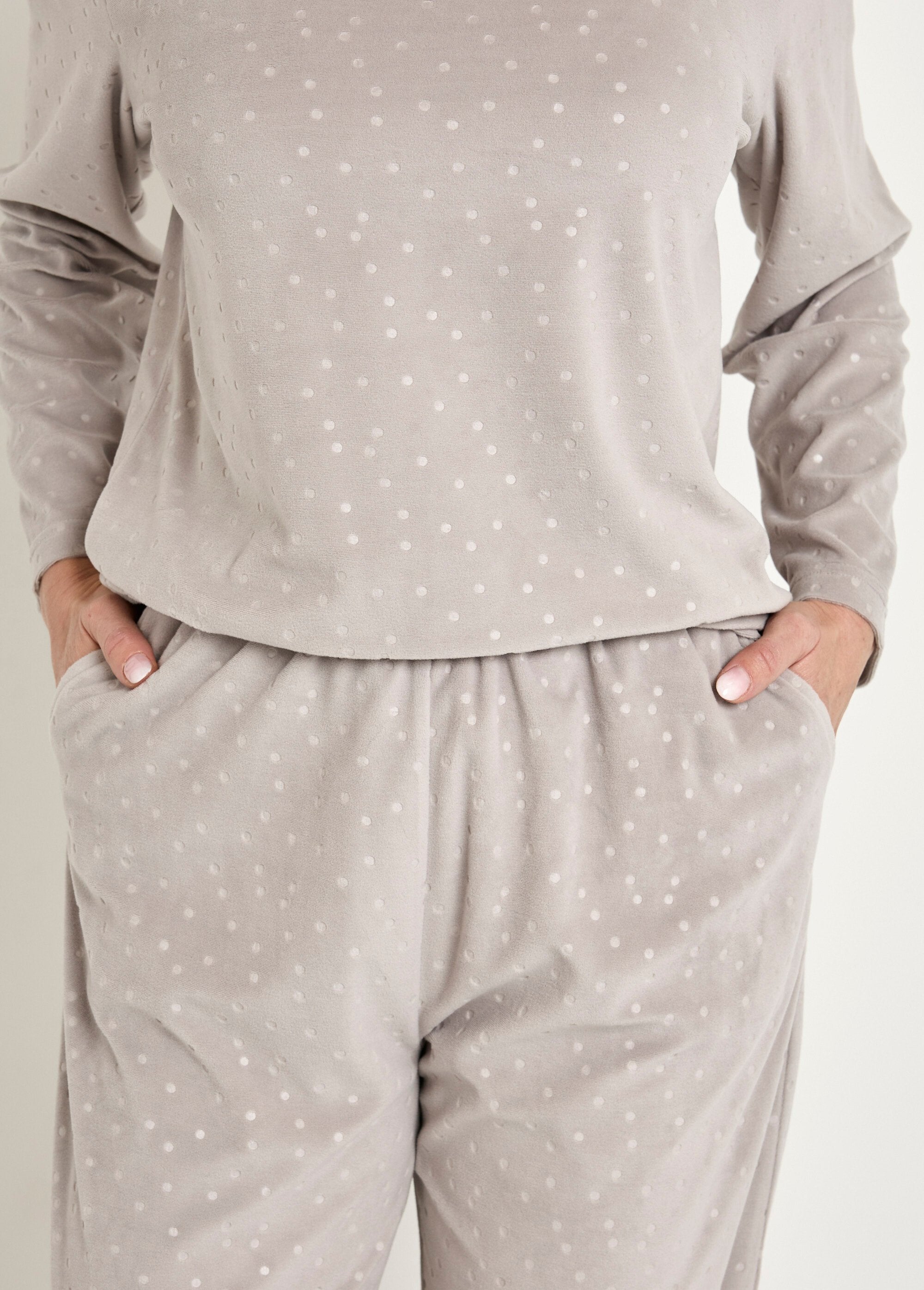 Pantaloni_del_pigiama_collo_rotondo_velluto_a_pois_in_rilievo_Gris_DE1_slim