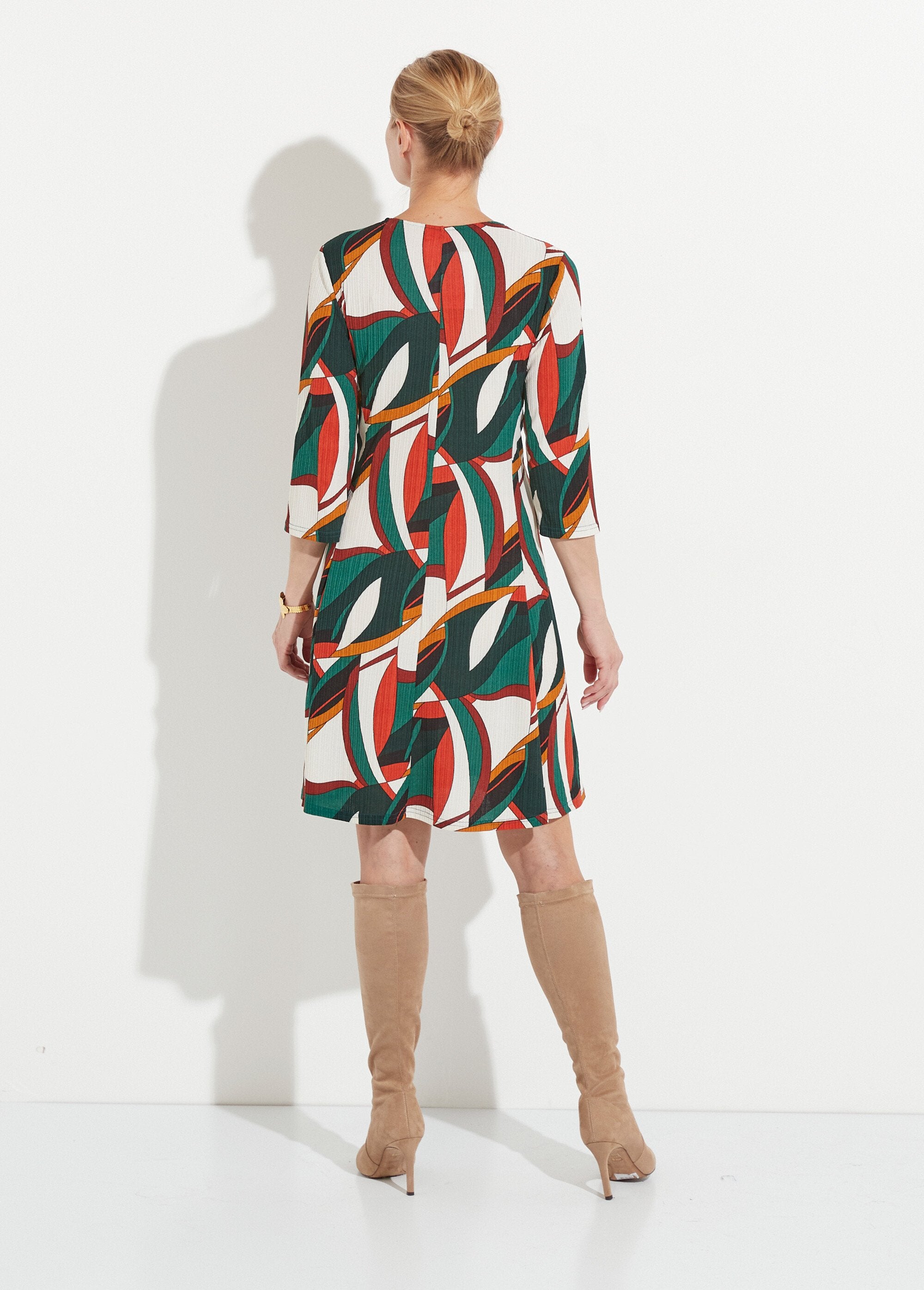 Abito_corto_a_portafoglio_con_stampa_grafica_multicolore_Imprime_vert_DO1_slim