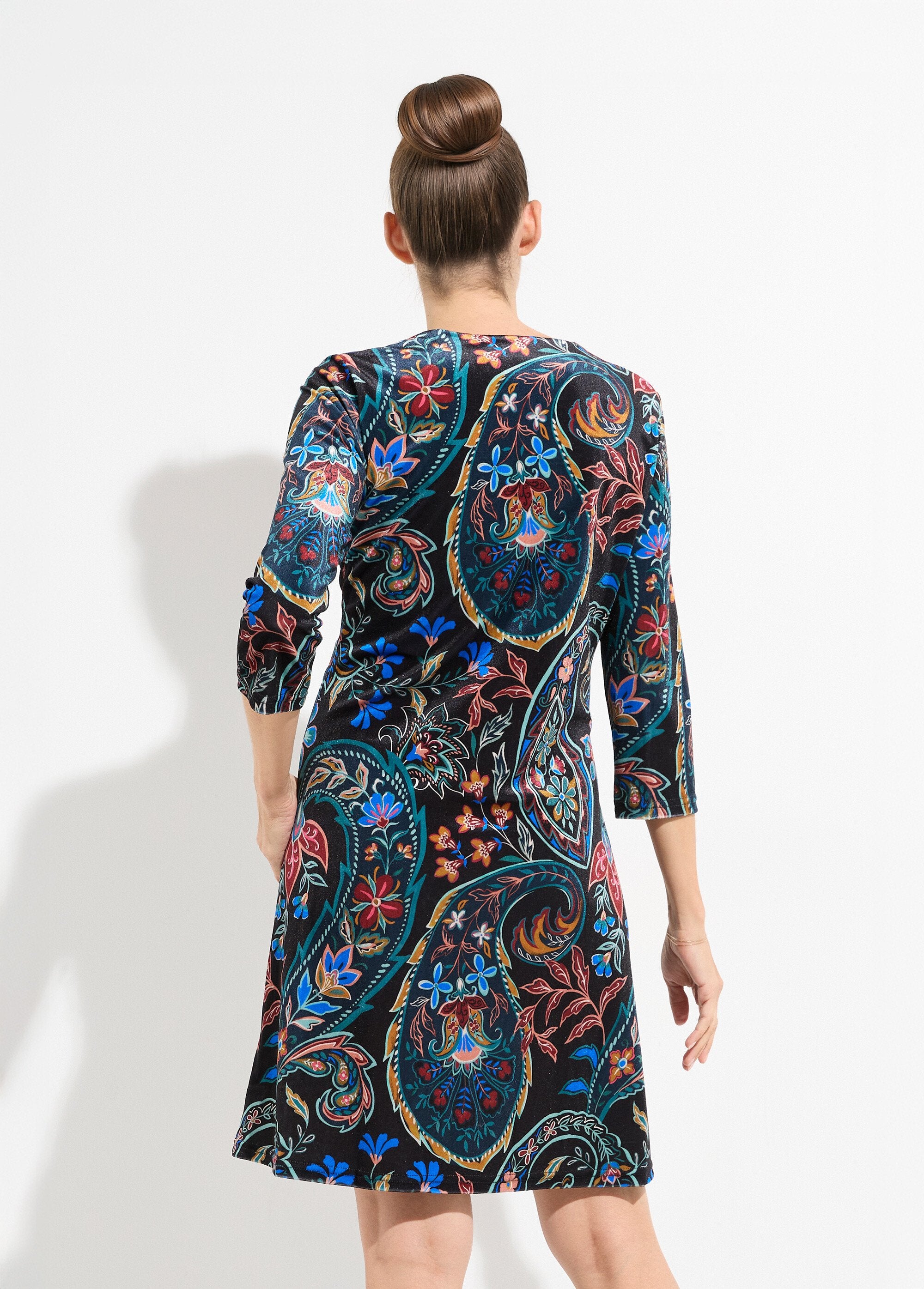 Abito_corto_in_velluto_stampato_a_paisley_Noir_imprime_DO1_slim