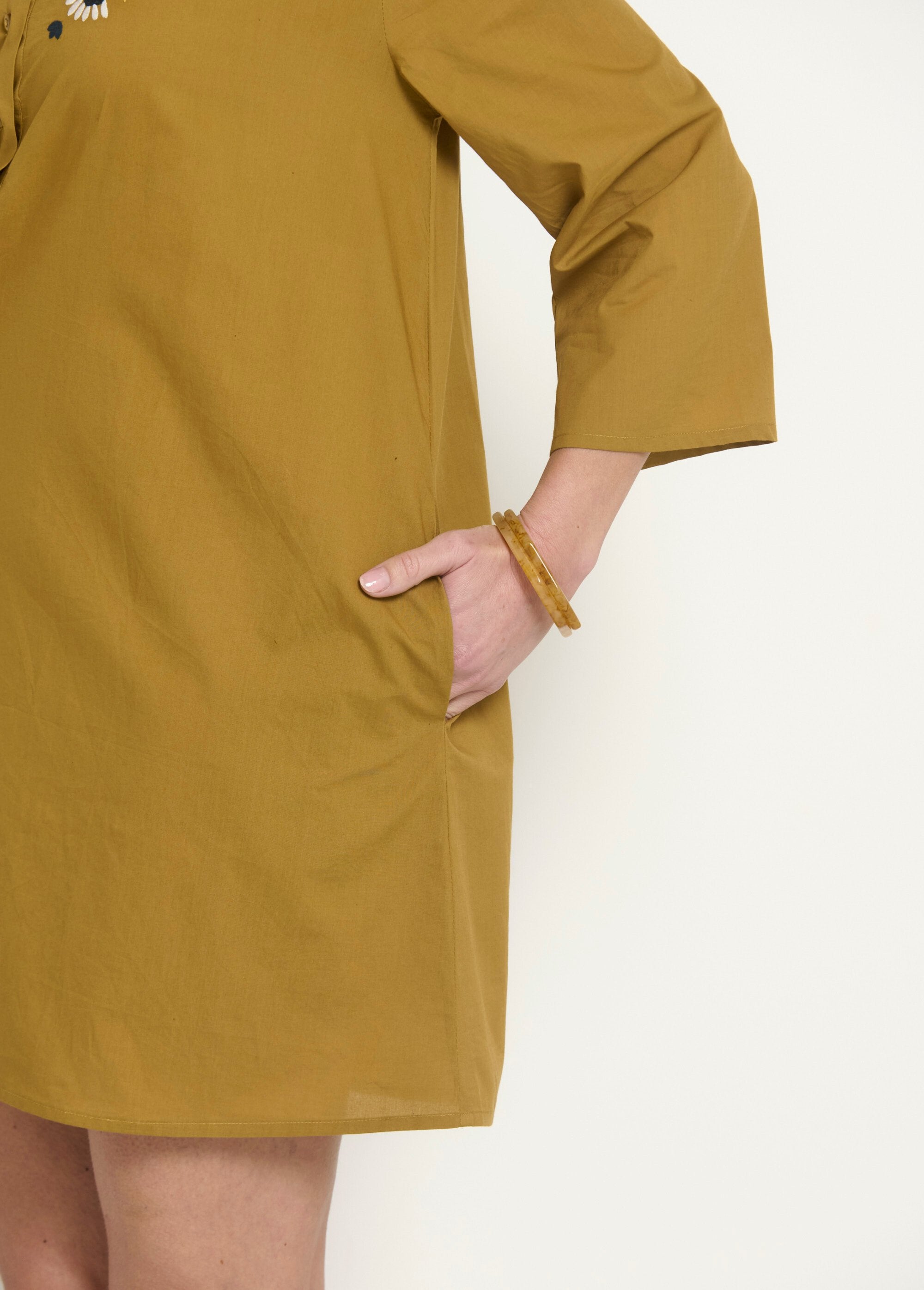 Abito_con_maniche_a_3/4_e_ricami_colorati_Noisette_DE2_slim