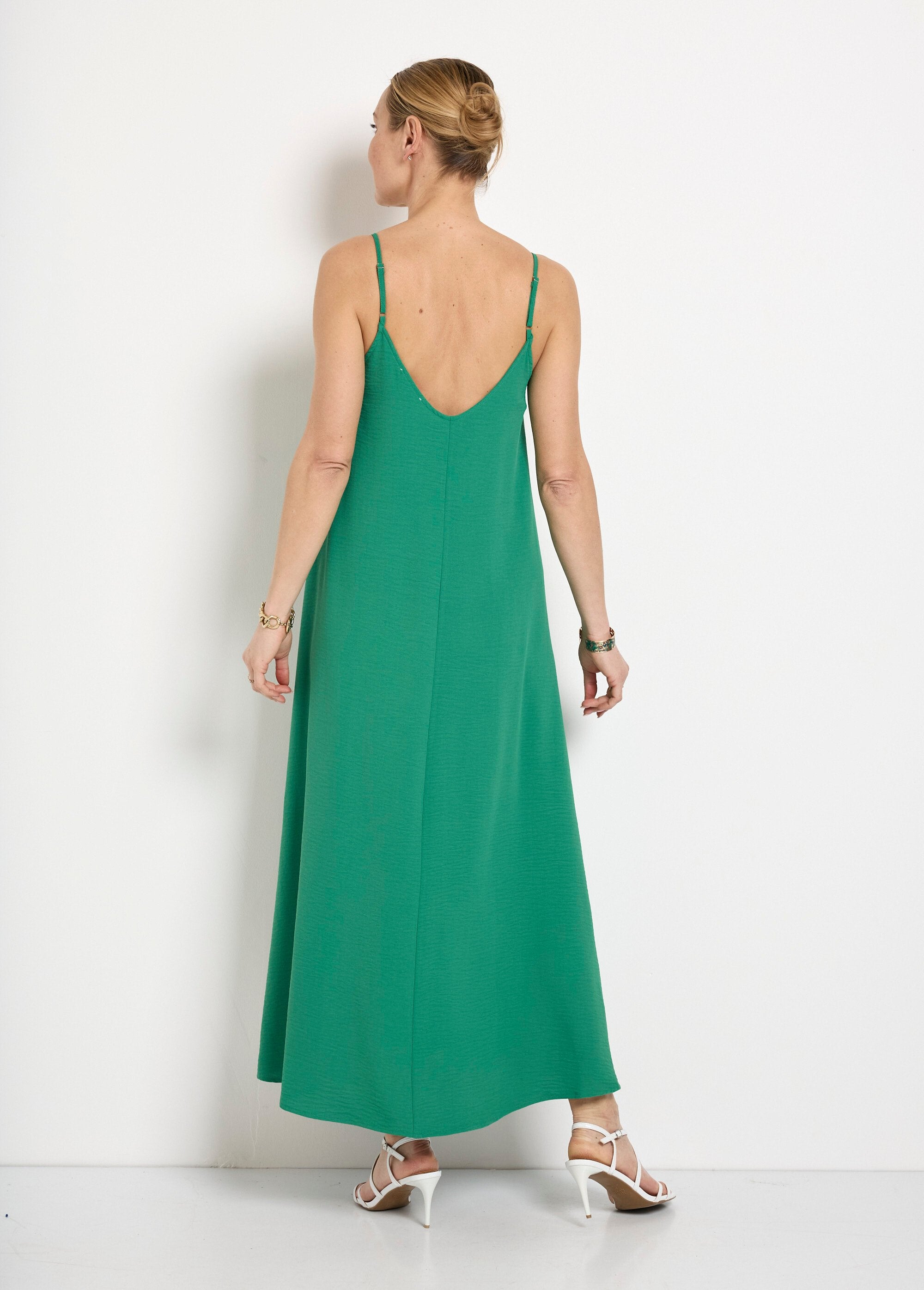 Maxi_abito_fluido_e_setoso_Vert_DO1_slim
