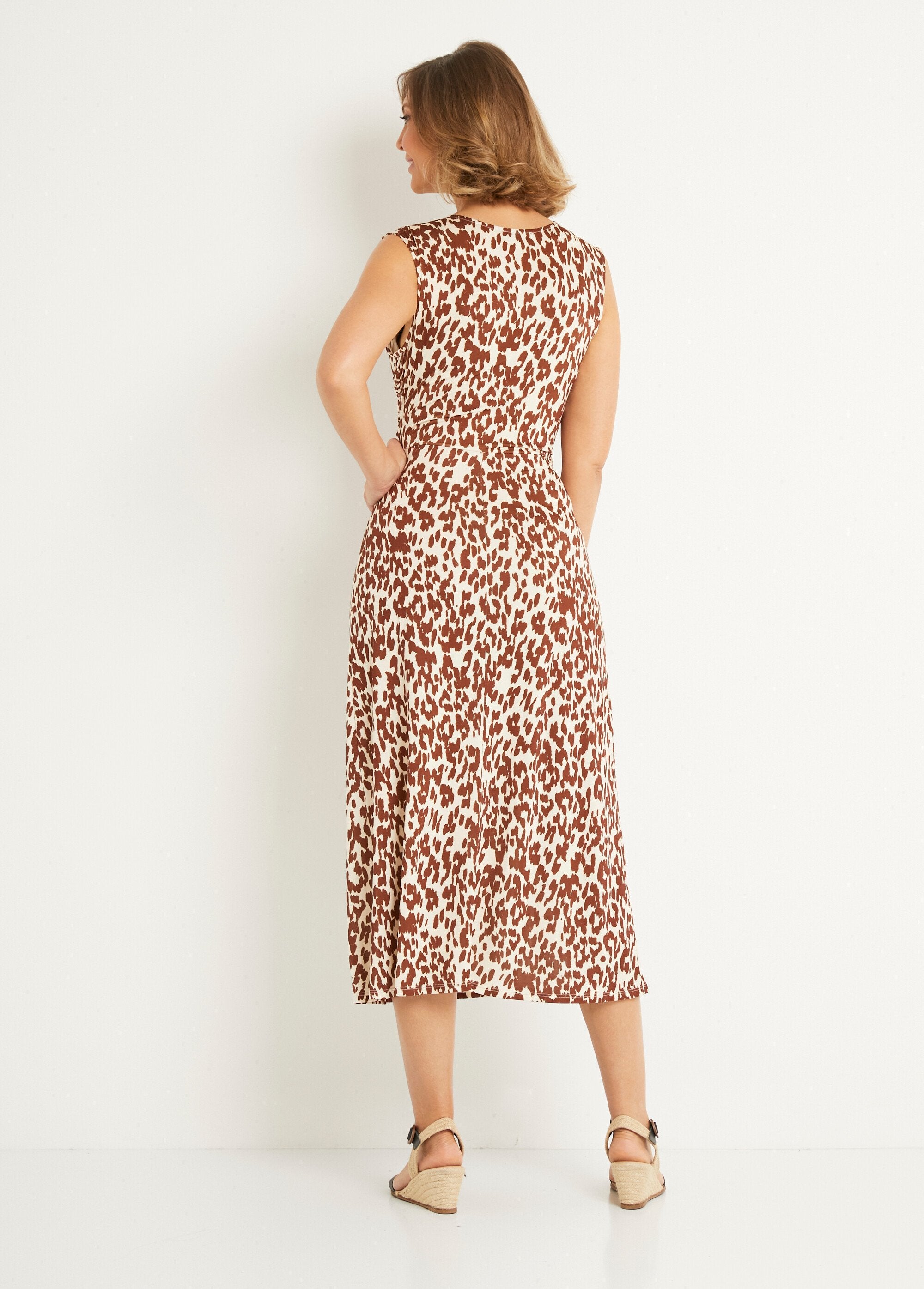 Maxi_abito_drappeggiato_con_stampa_animalier_Beige_leopard_DO1_slim