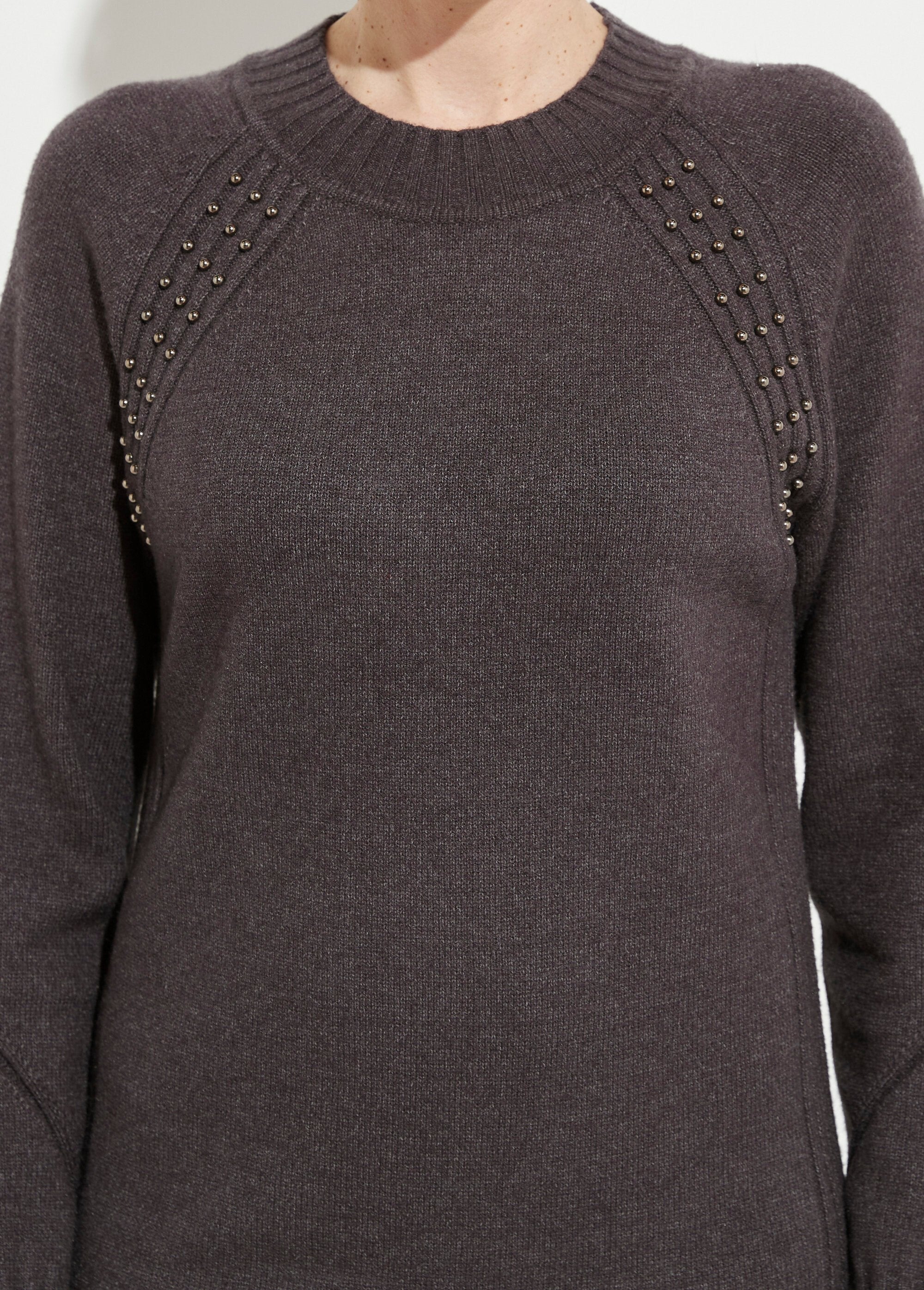 Abito_a_maglia_con_collo_alto_e_dettagli_a_coste_con_perline_Gris_anthracite_DE1_slim
