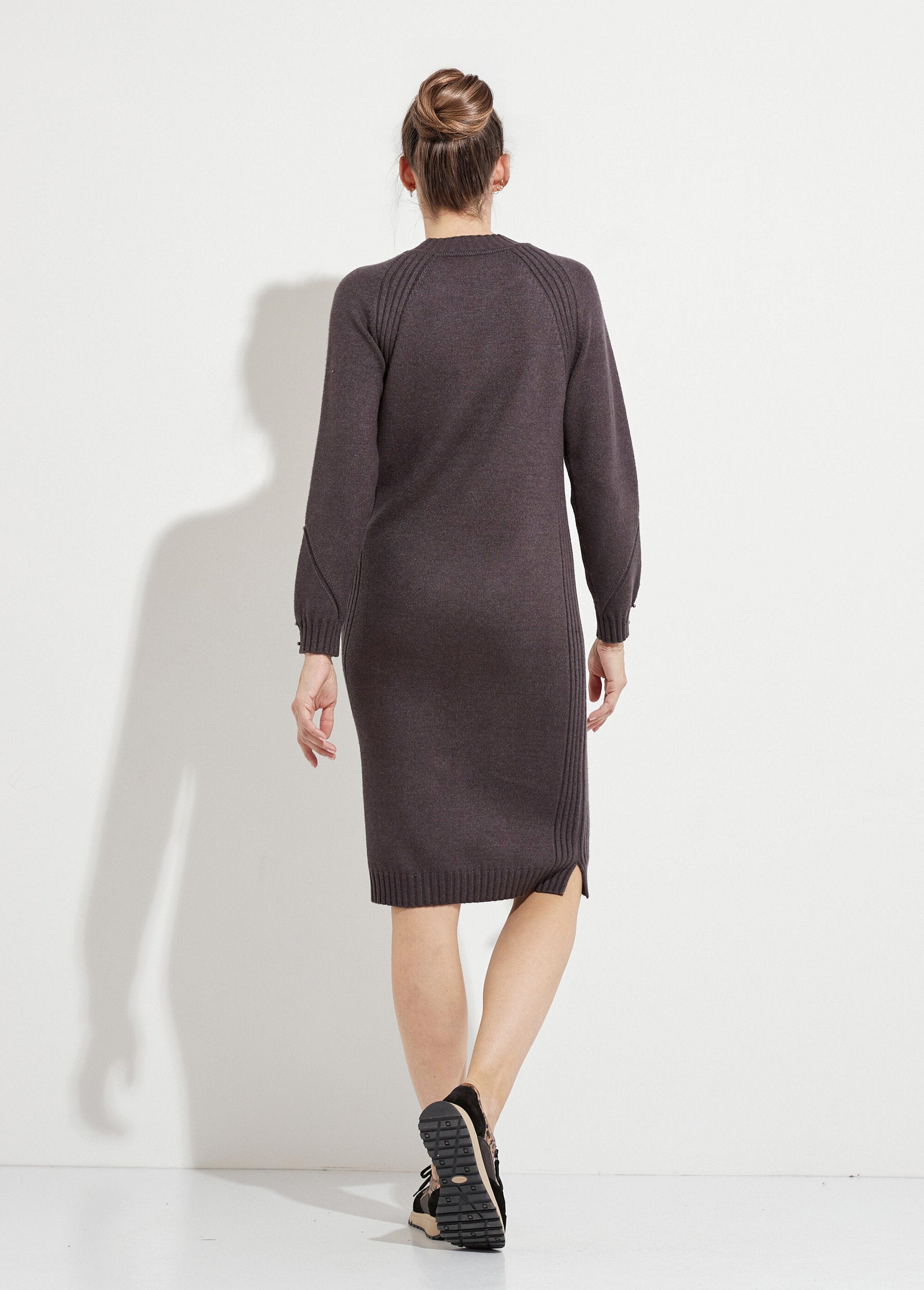 Abito_a_maglia_con_collo_alto_e_dettagli_a_coste_con_perline_Gris_anthracite_DO1_slim