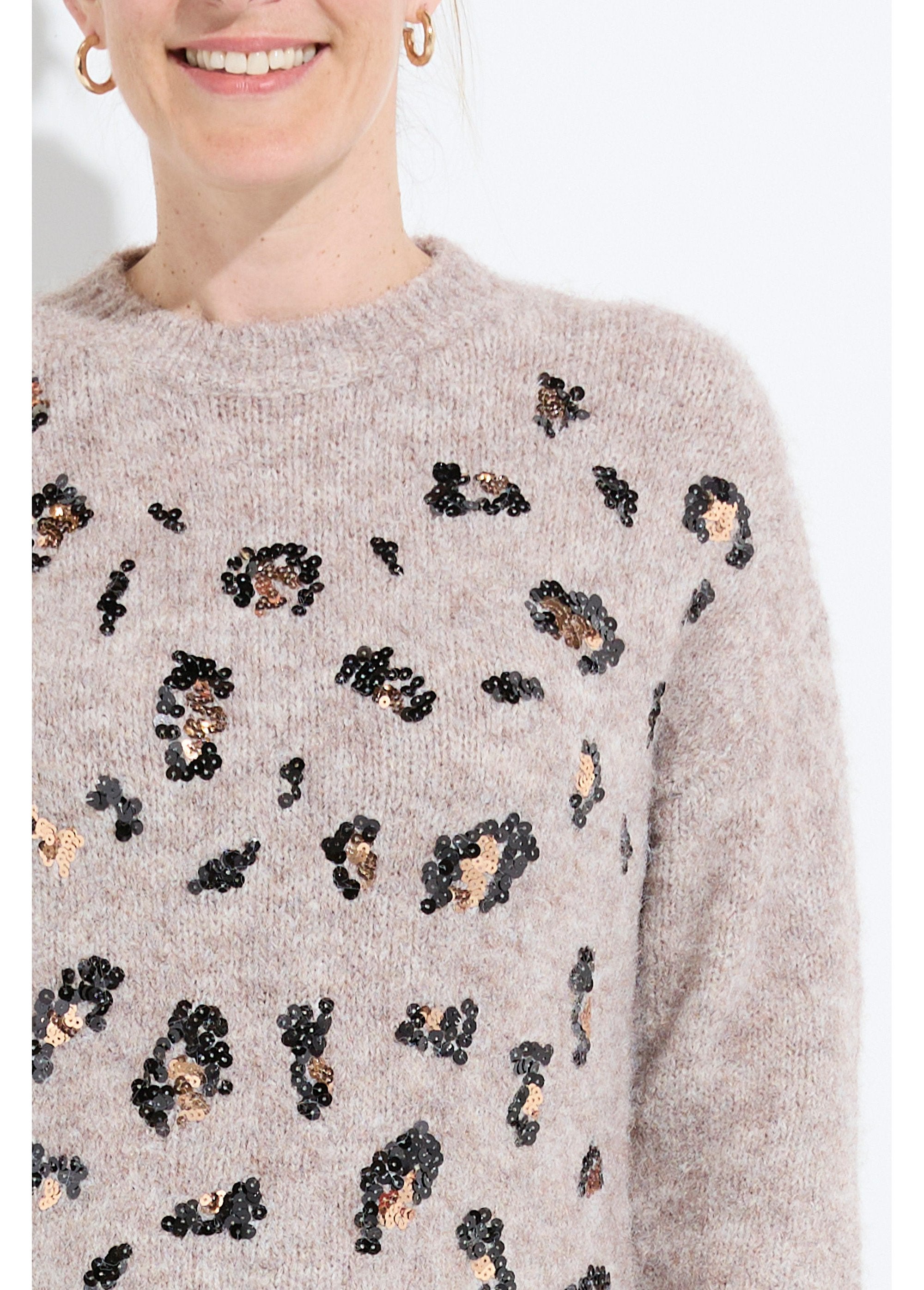 Abito_in_maglia_con_stampa_animalier_e_scollo_rotondo_in_paillettes_Beige_et_noir_DE1_slim