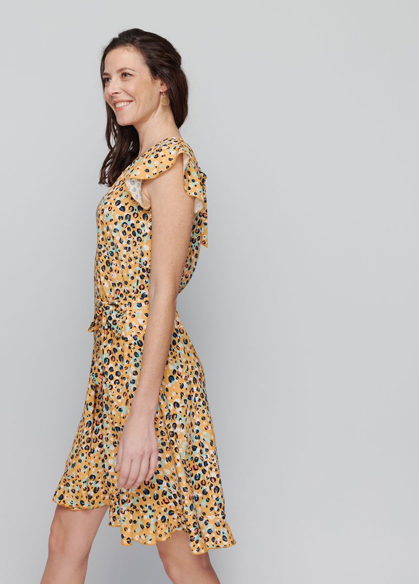 Abito_a_balze_con_stampa_animalier_Fond_miel_DR1_slim