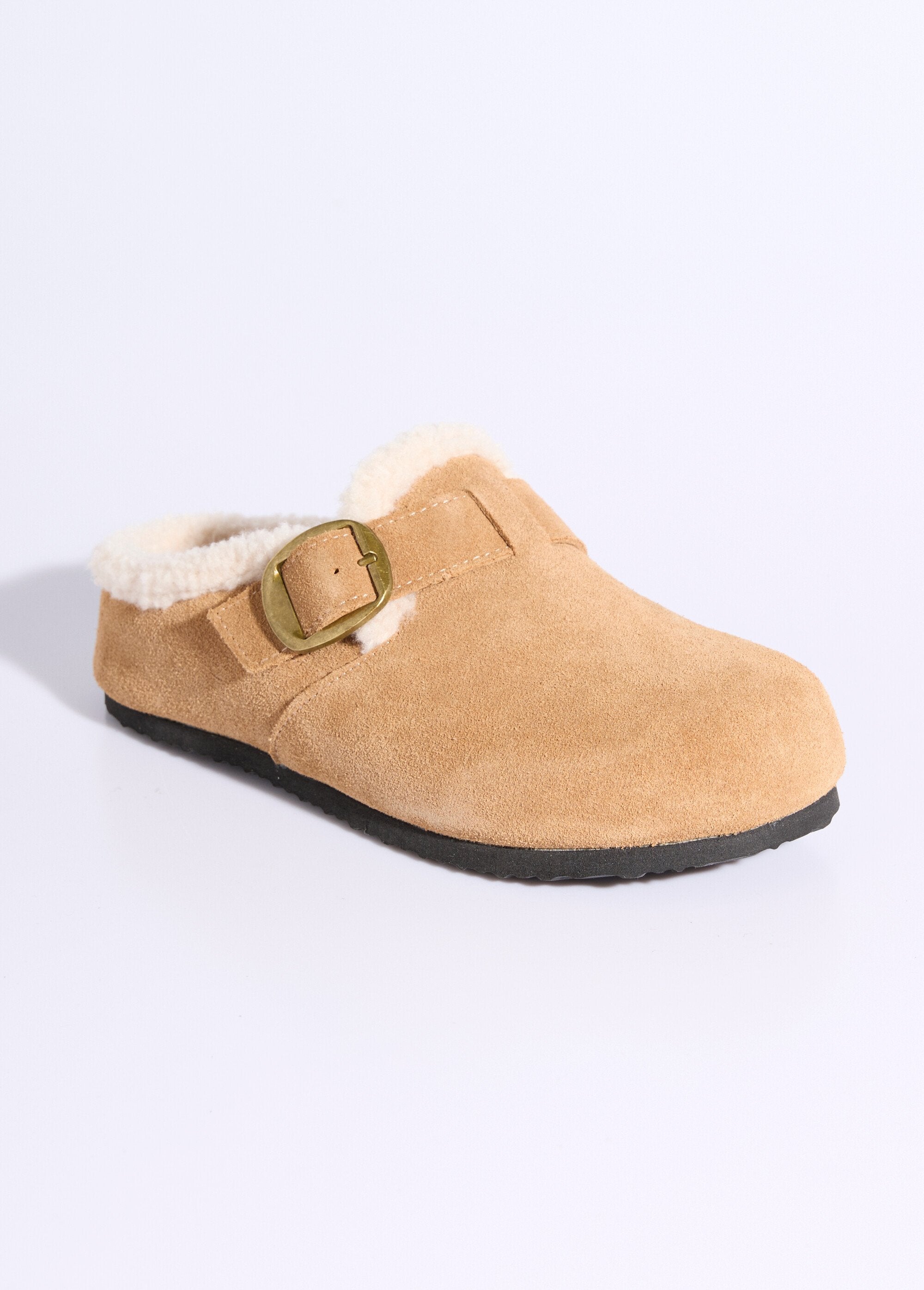 Zoccoli_in_pelle_scamosciata,_fodera_in_pelliccia_Camel_FA1_slim