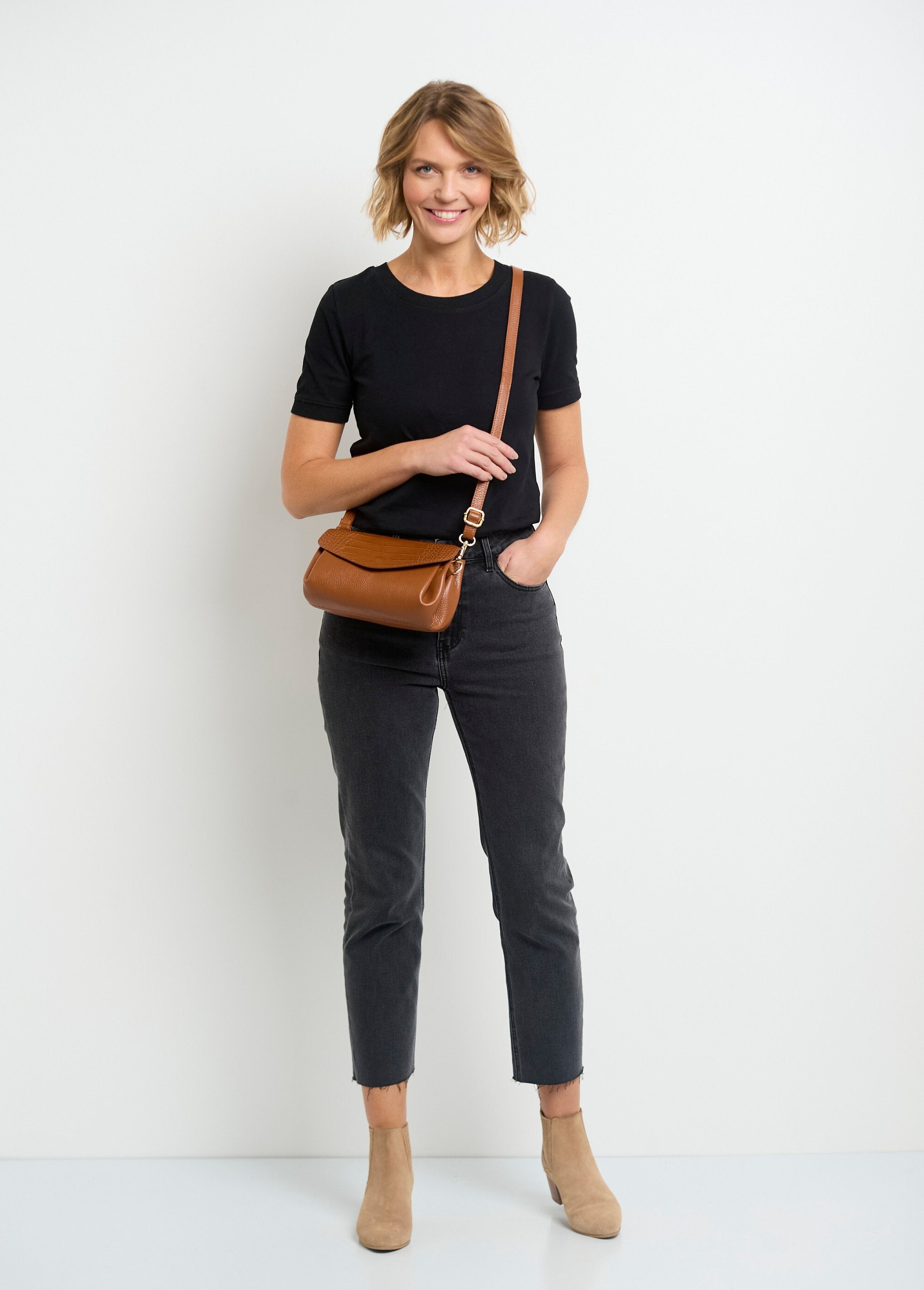 Borsa_in_pelle_con_patta_in_rettile_Camel_SF1_slim
