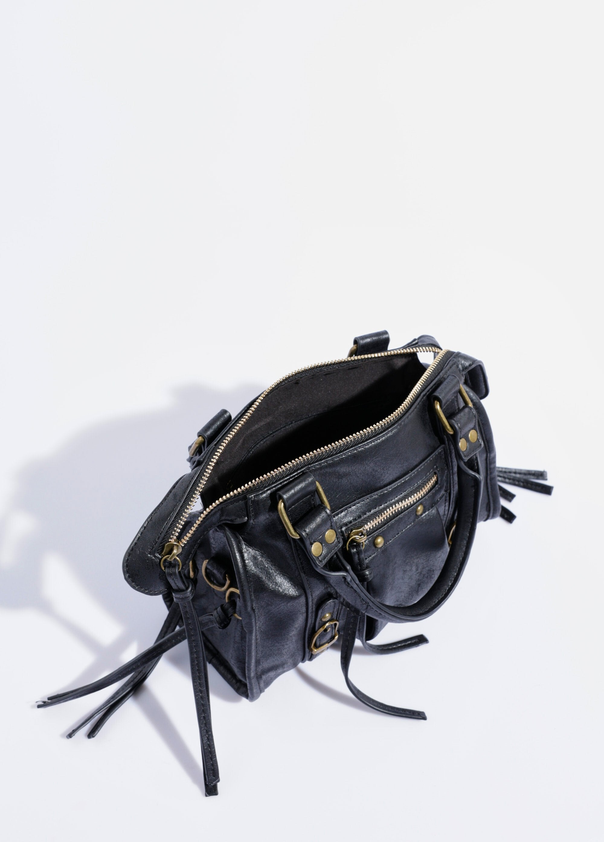 Borsetta_vintage_in_metallo_con_maglie_multiple_Noir_DE1_slim